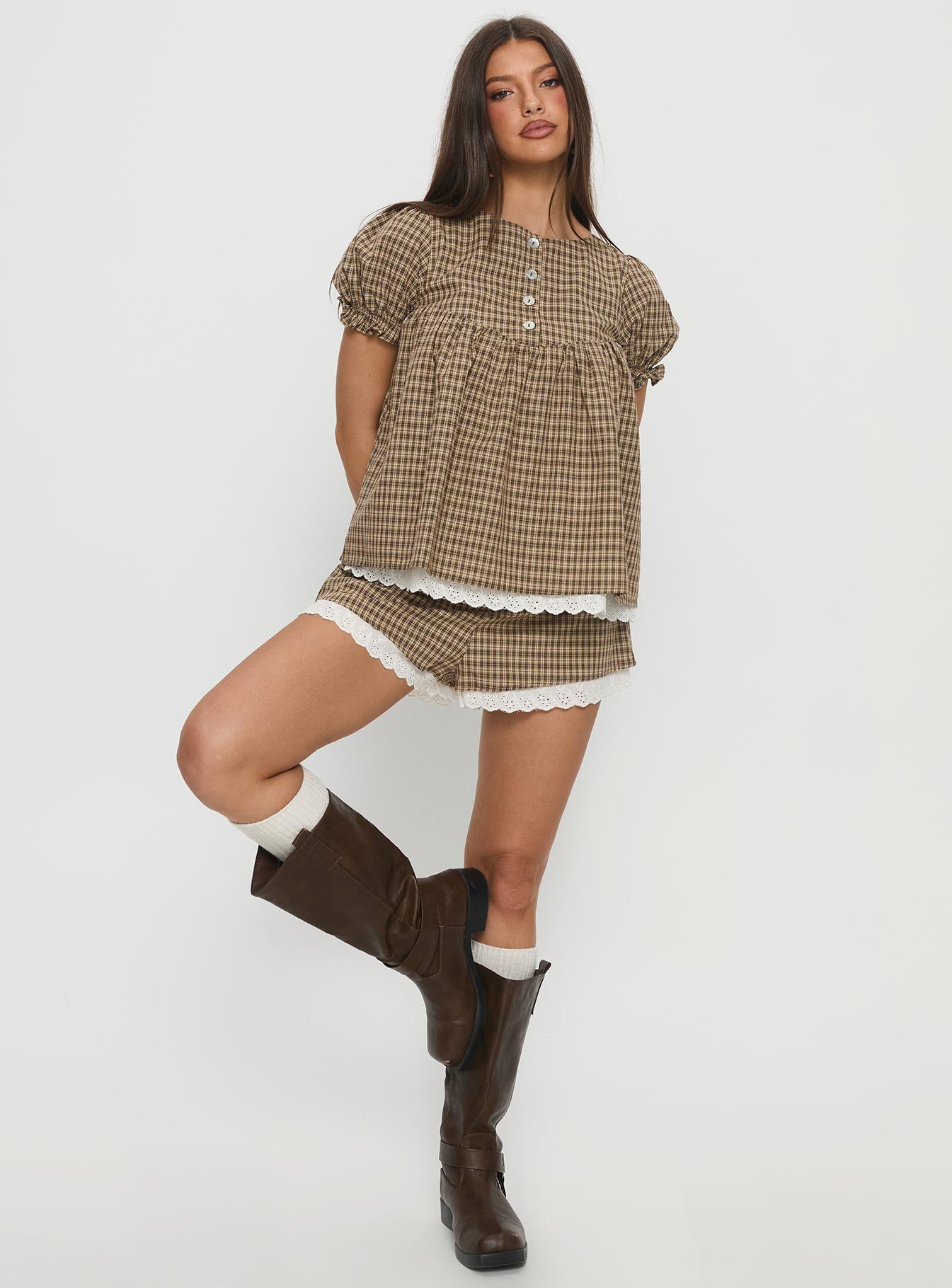 Chandelier Mini Lace Trim Shorts Brown Check-Vipp Girl