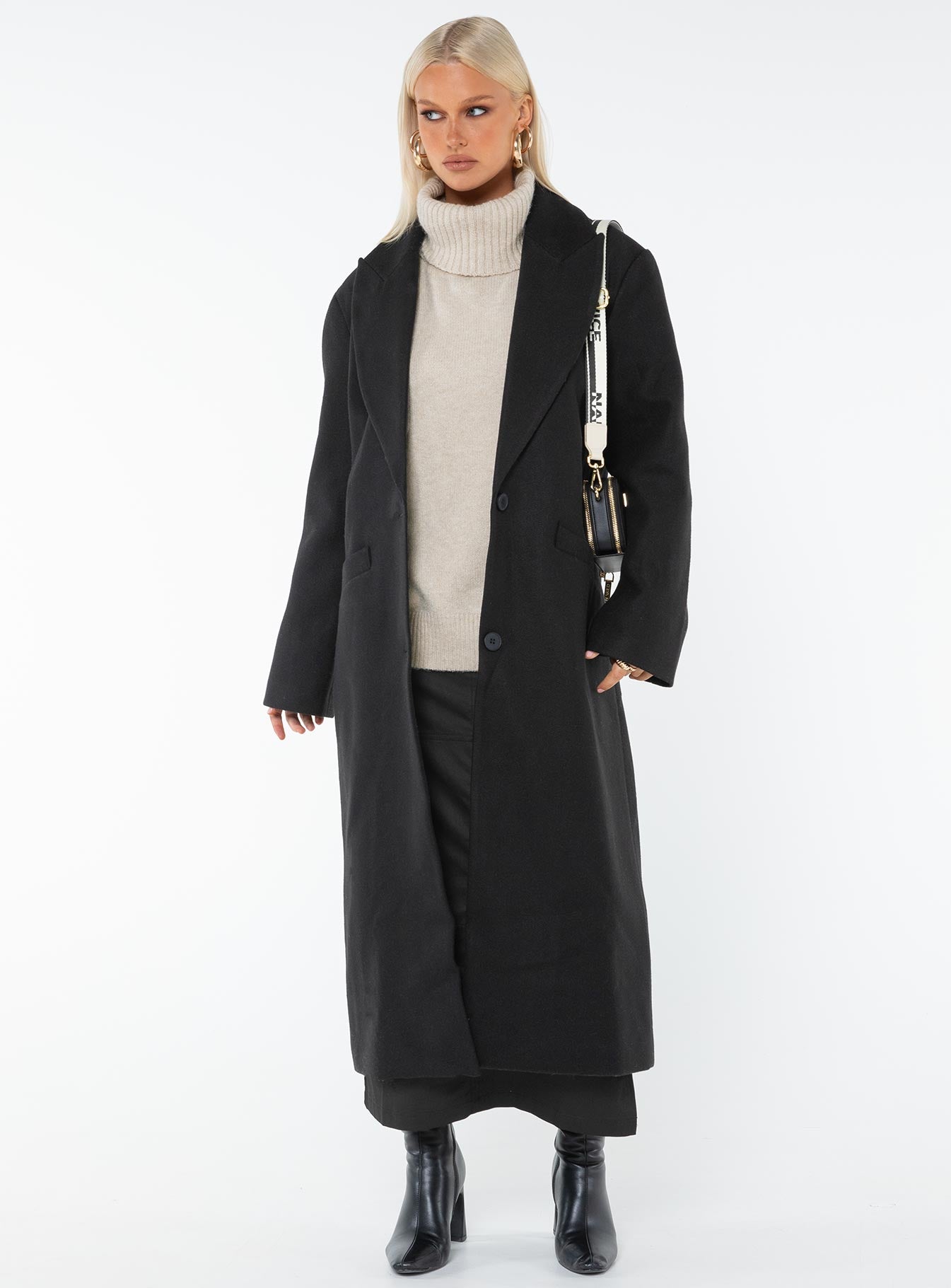 Olsen Coat Black-Vipp Girl