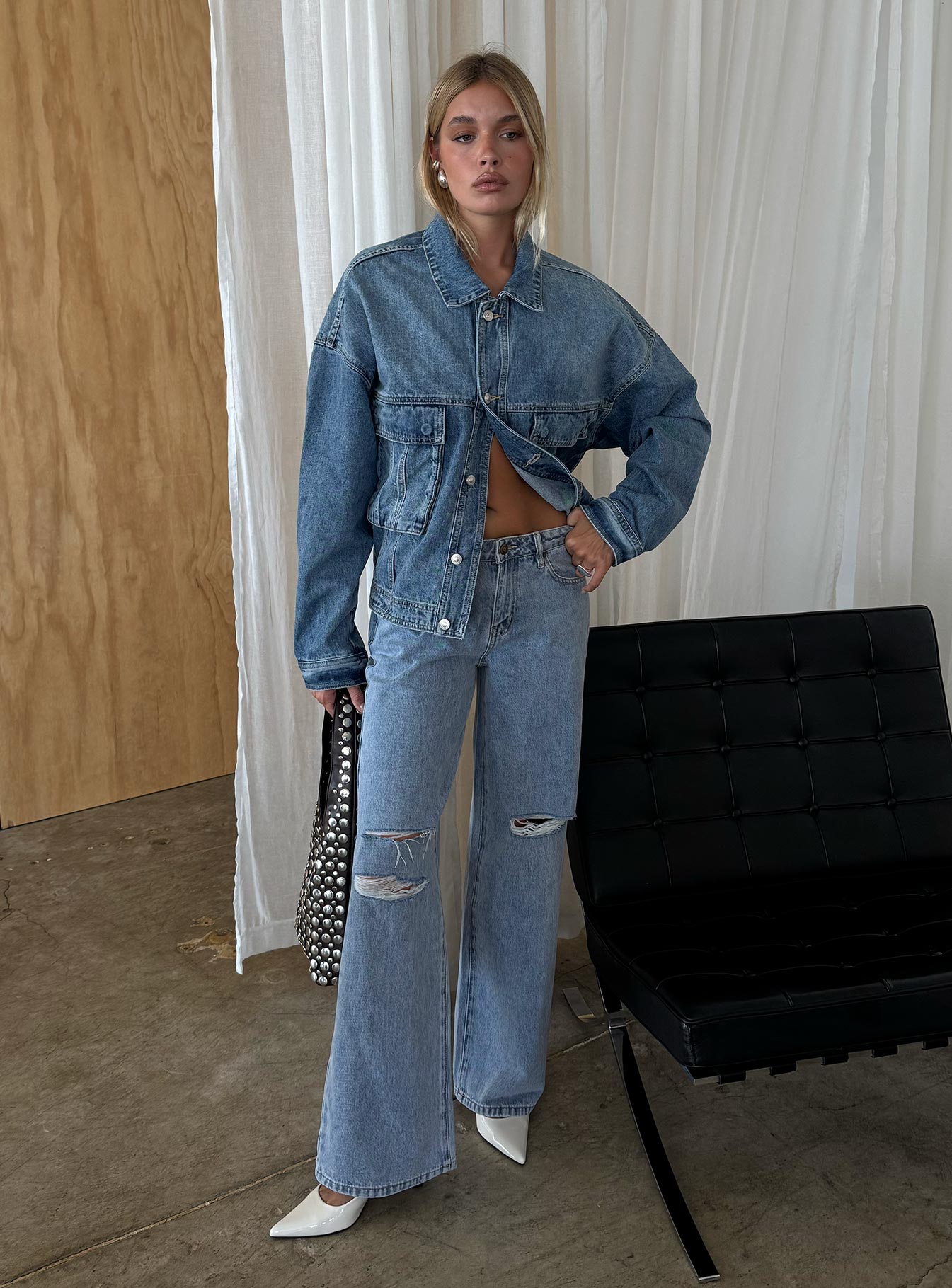 Kadison Low Rise Straight Leg Jeans Mid Wash Blue-Vipp Girl