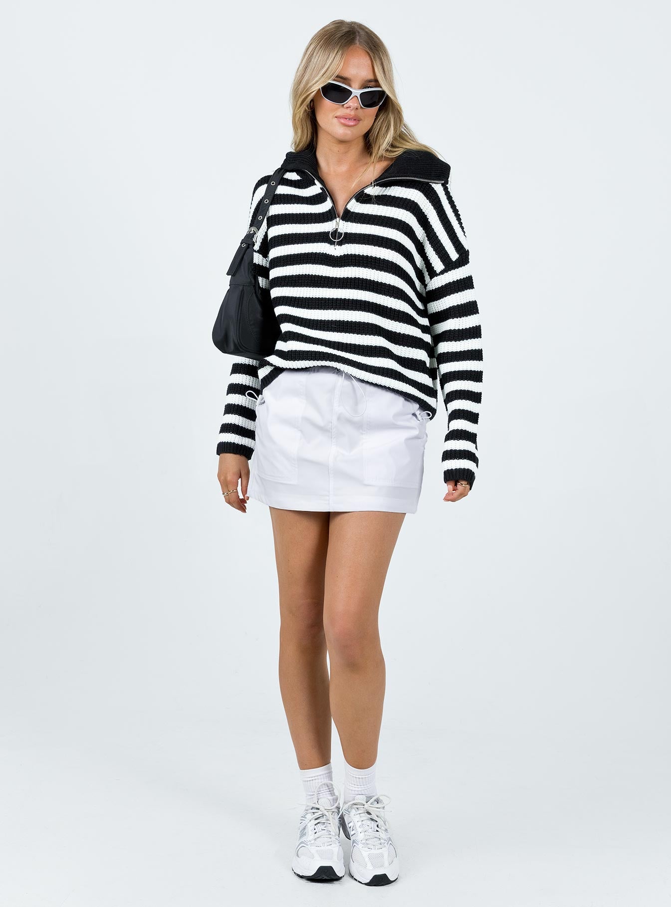 Elowra Sweater Black/White-Vipp Girl