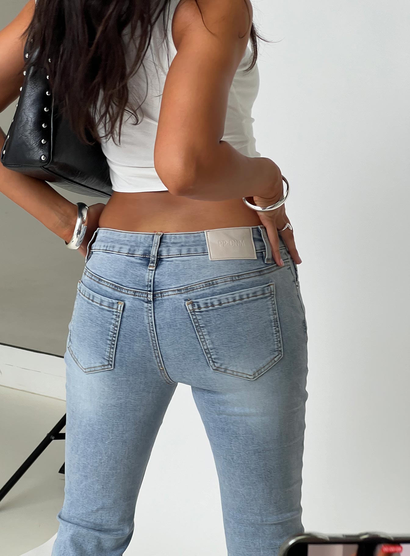 Bethany Low Rise Bootleg Jeans Light Wash-Vipp Girl