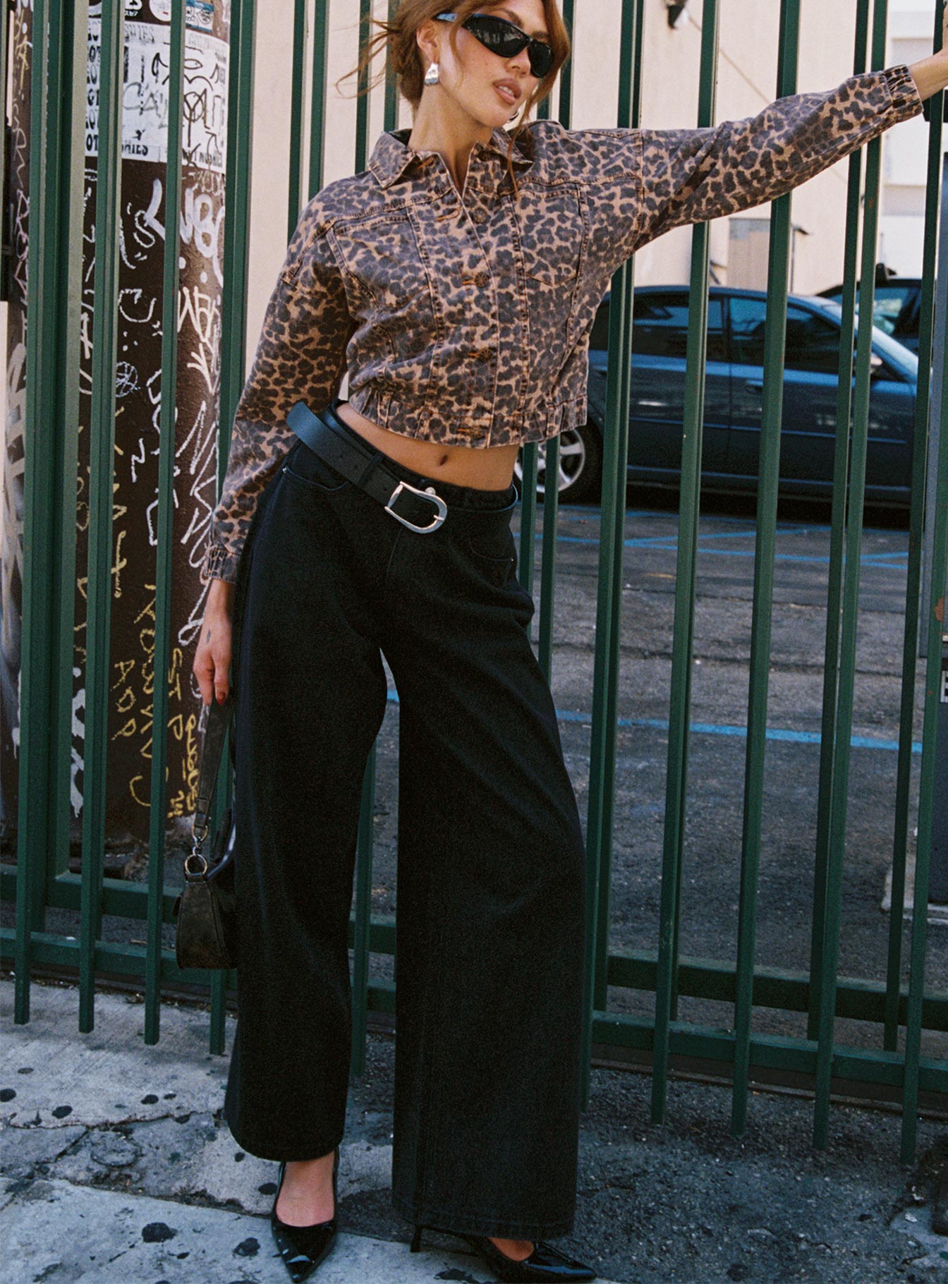 Naylor Mid Rise Wide Leg Jeans Washed Black Tall-Vipp Girl