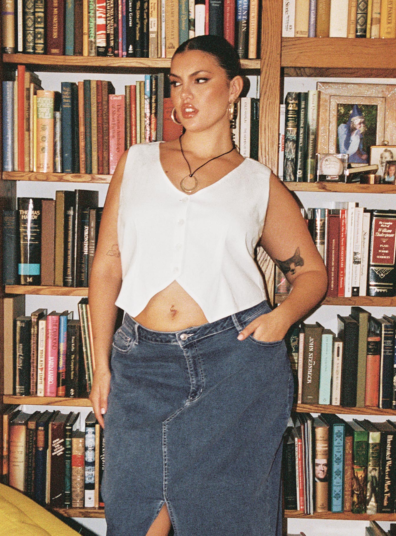 Capone Vest Ivory Curve-Vipp Girl