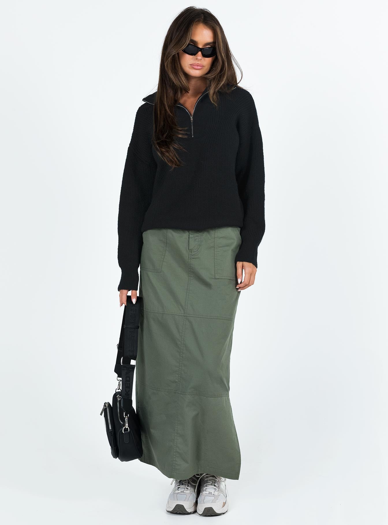 Ferry Zip Front Sweater Black Lower Impact-Vipp Girl