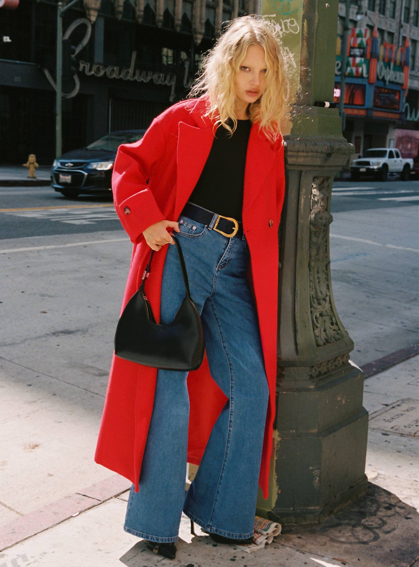 Lucille High Rise Flared Jeans Mid Wash-Vipp Girl