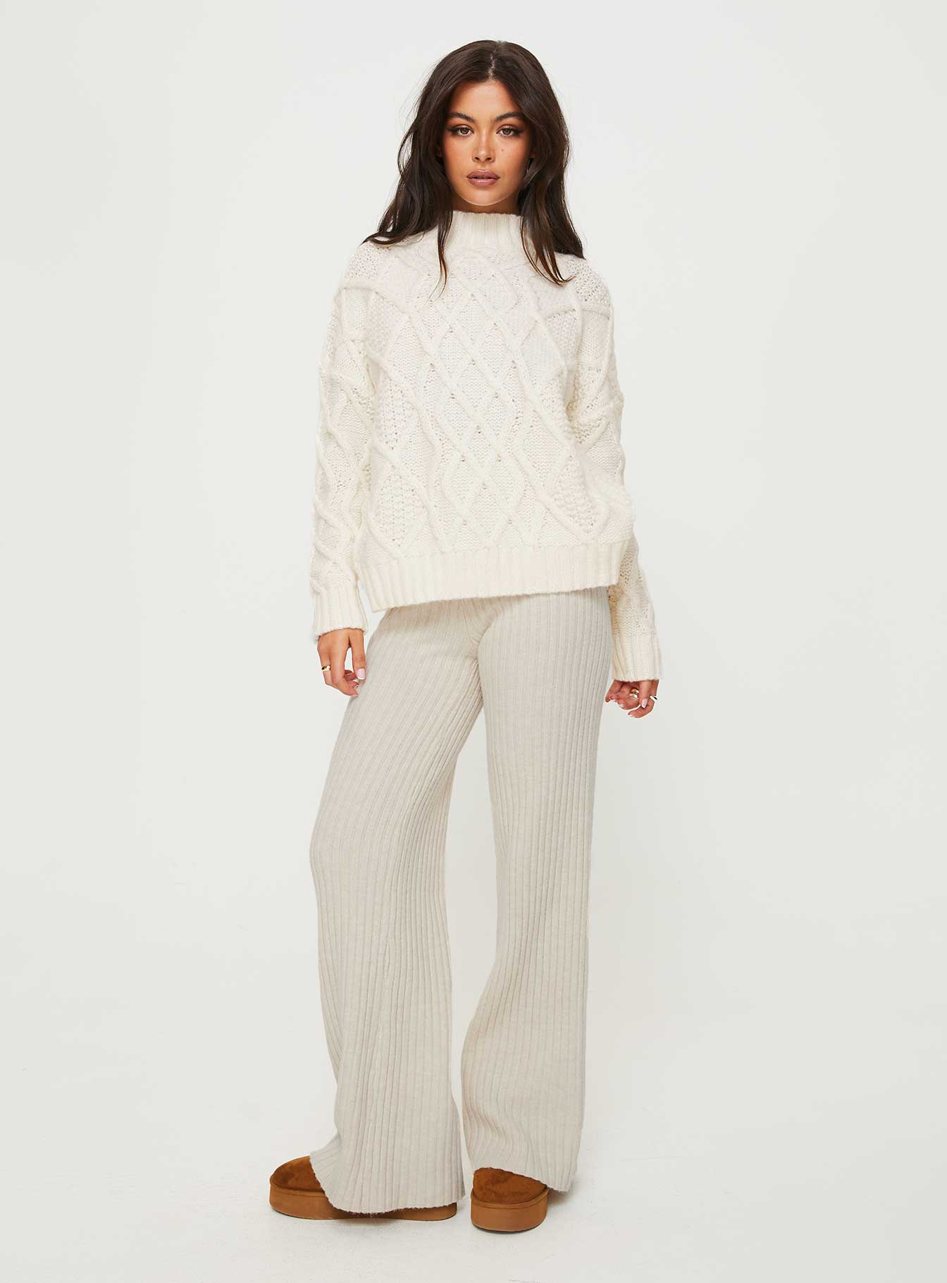 Lewin Cable Knit Sweater Beige-Vipp Girl