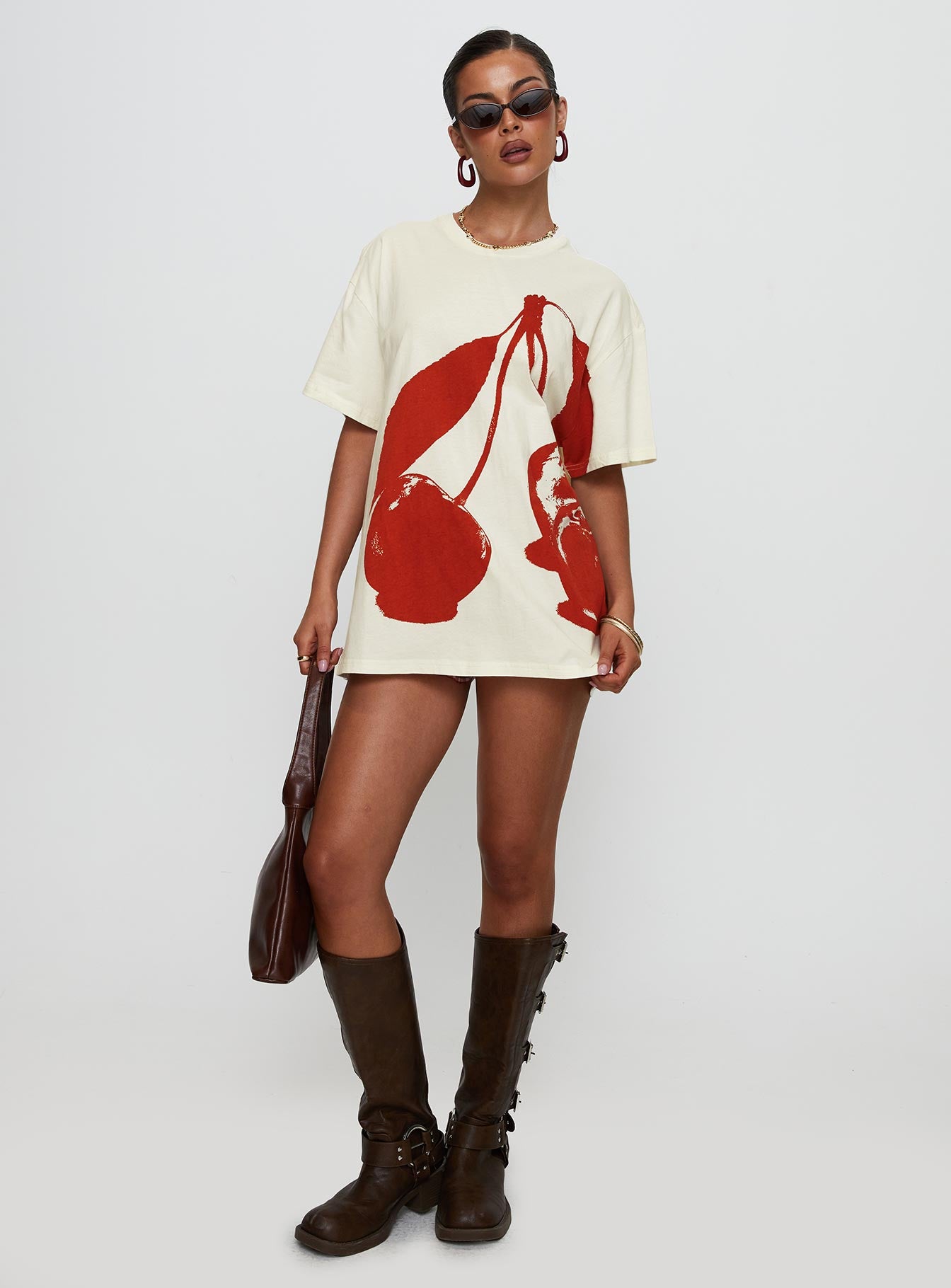 Cherrie Amore Oversized Tee White-Vipp Girl