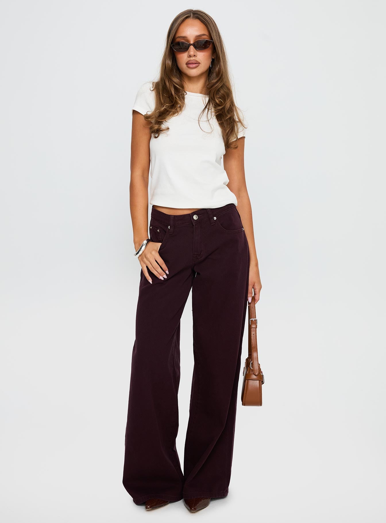 Big News Mid Rise Wide Leg Jeans Currant-Vipp Girl