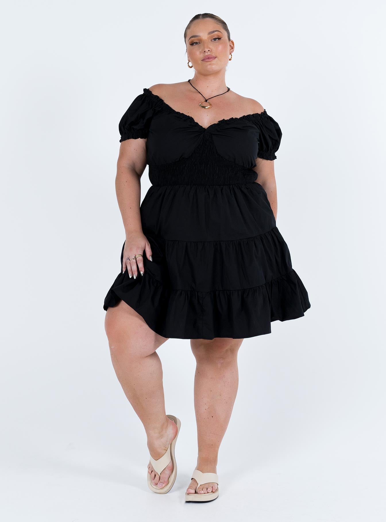Daniela Mini Dress Black Curve-Vipp Girl
