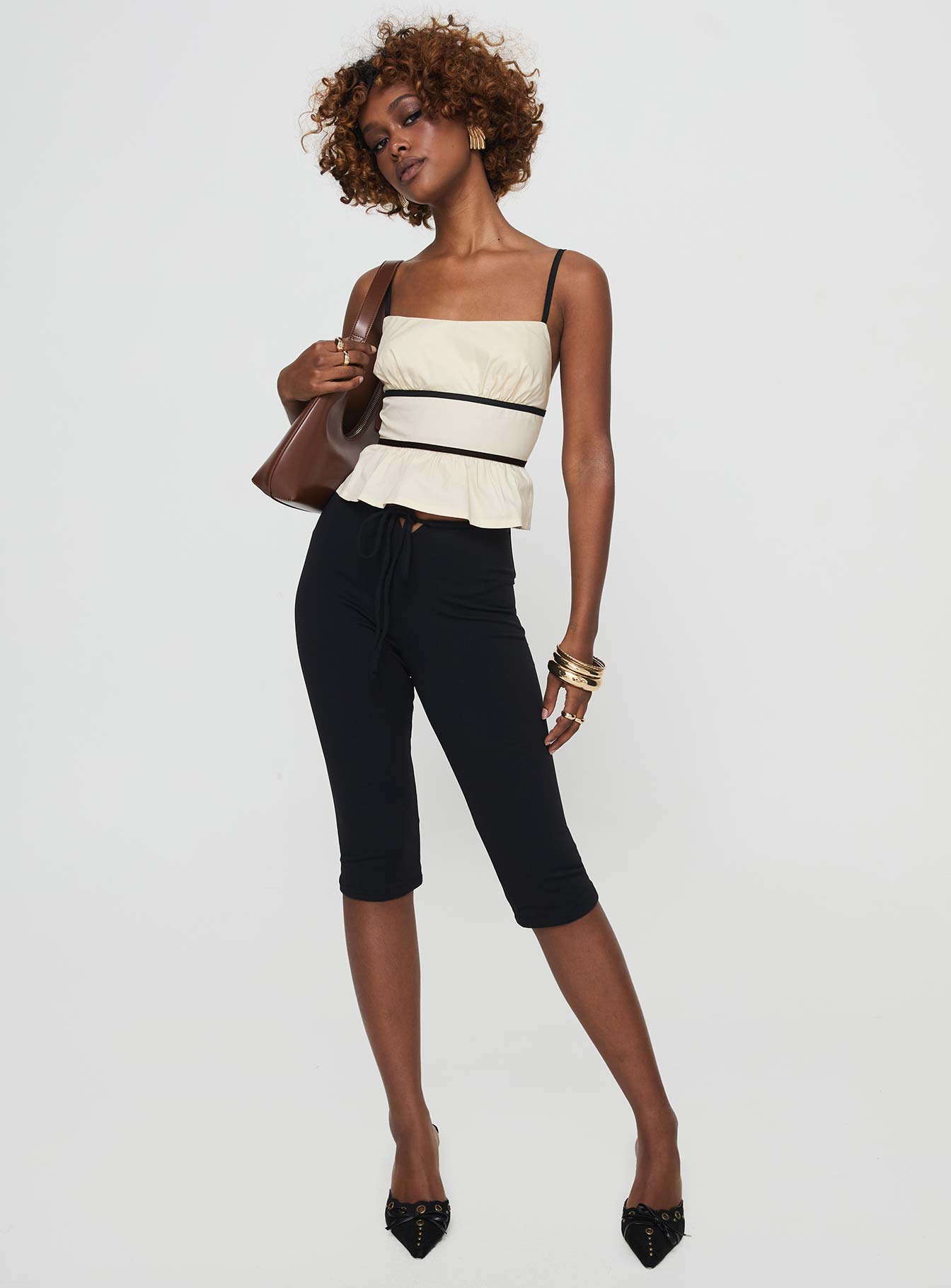 Daxon Top Cream / Black-Vipp Girl