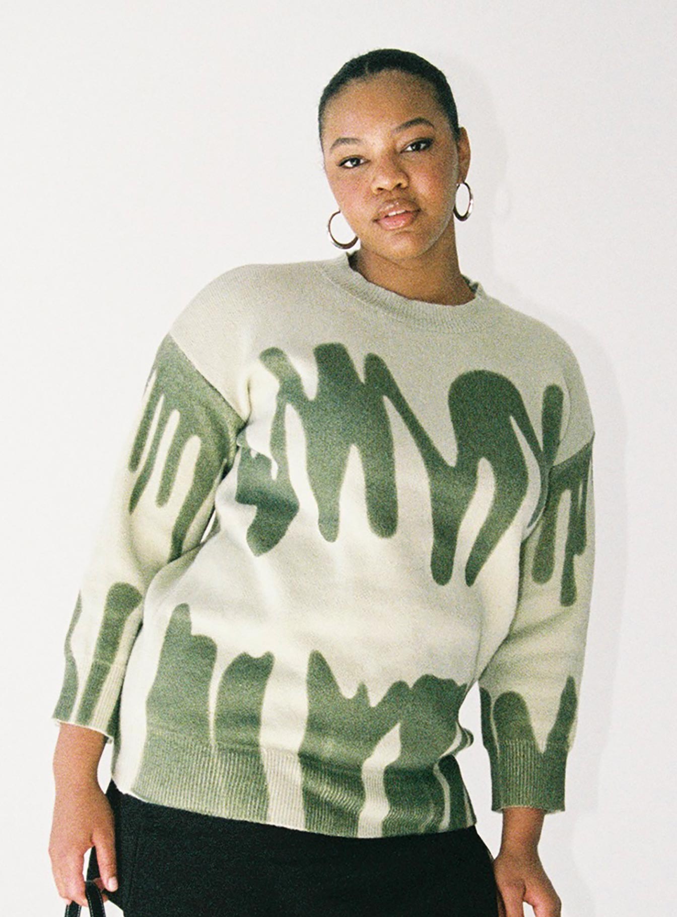 Katie Oversized Sweater Green Curve-Vipp Girl