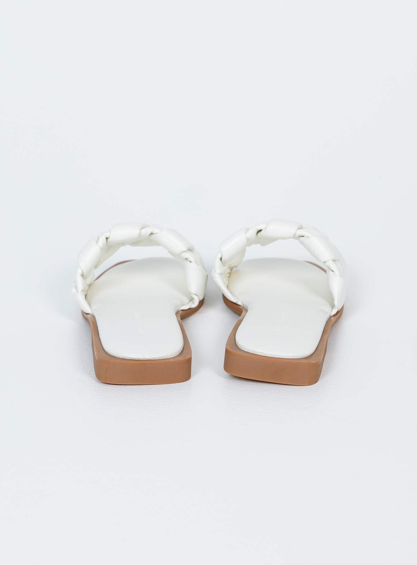 Buxton Sandals White-Vipp Girl