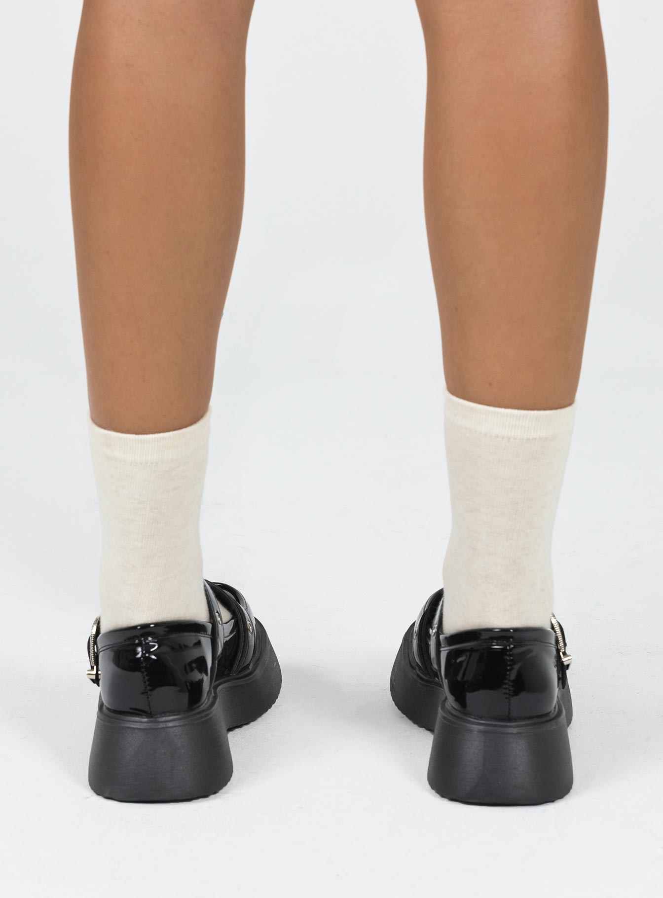 Cordova Flats Black-Vipp Girl