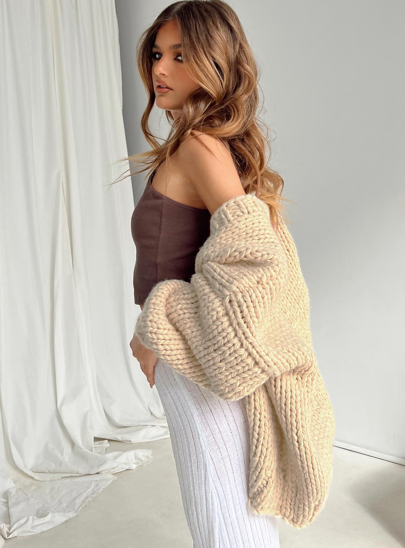 Lester Knit Cardigan Cream-Vipp Girl