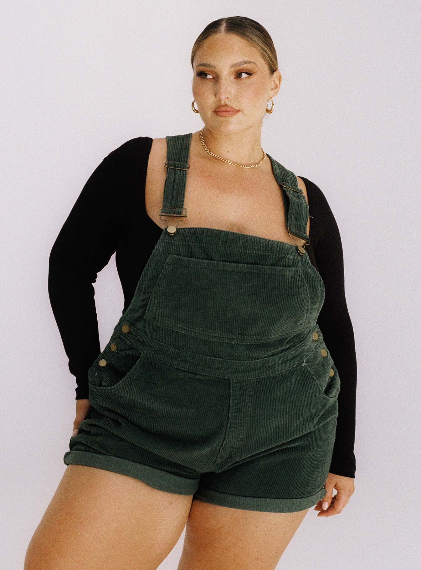 Kacey Short Overalls Khaki Curve-Vipp Girl