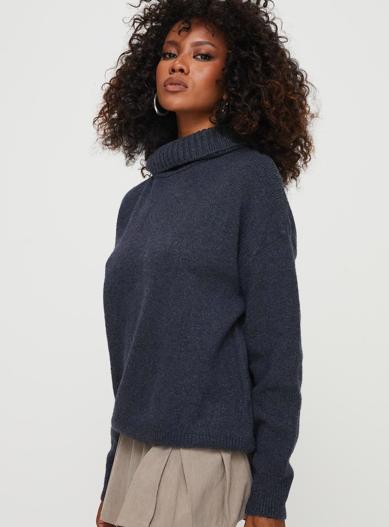 Oswin Turtleneck Sweater Navy-Vipp Girl