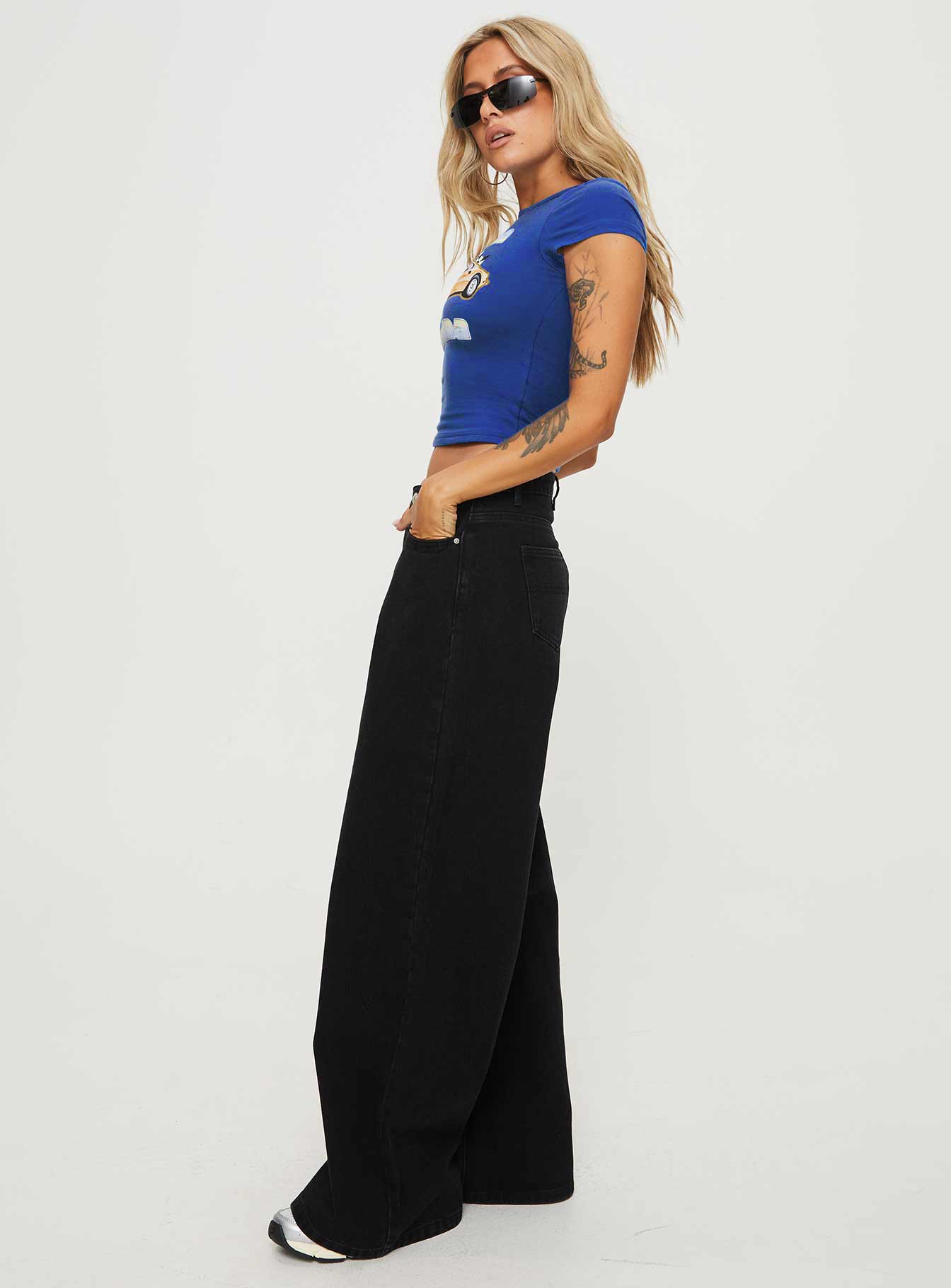 Naylor Mid Rise Wide Leg Jeans Washed Black Tall-Vipp Girl