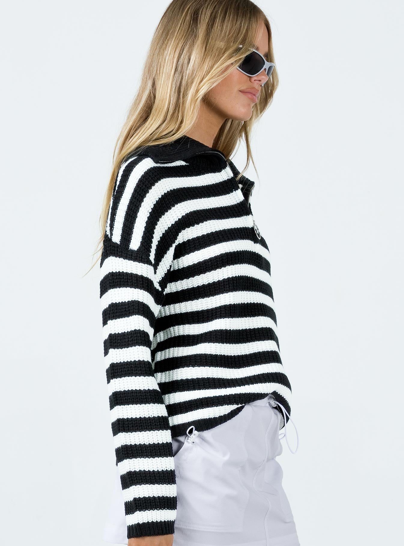 Elowra Sweater Black/White-Vipp Girl