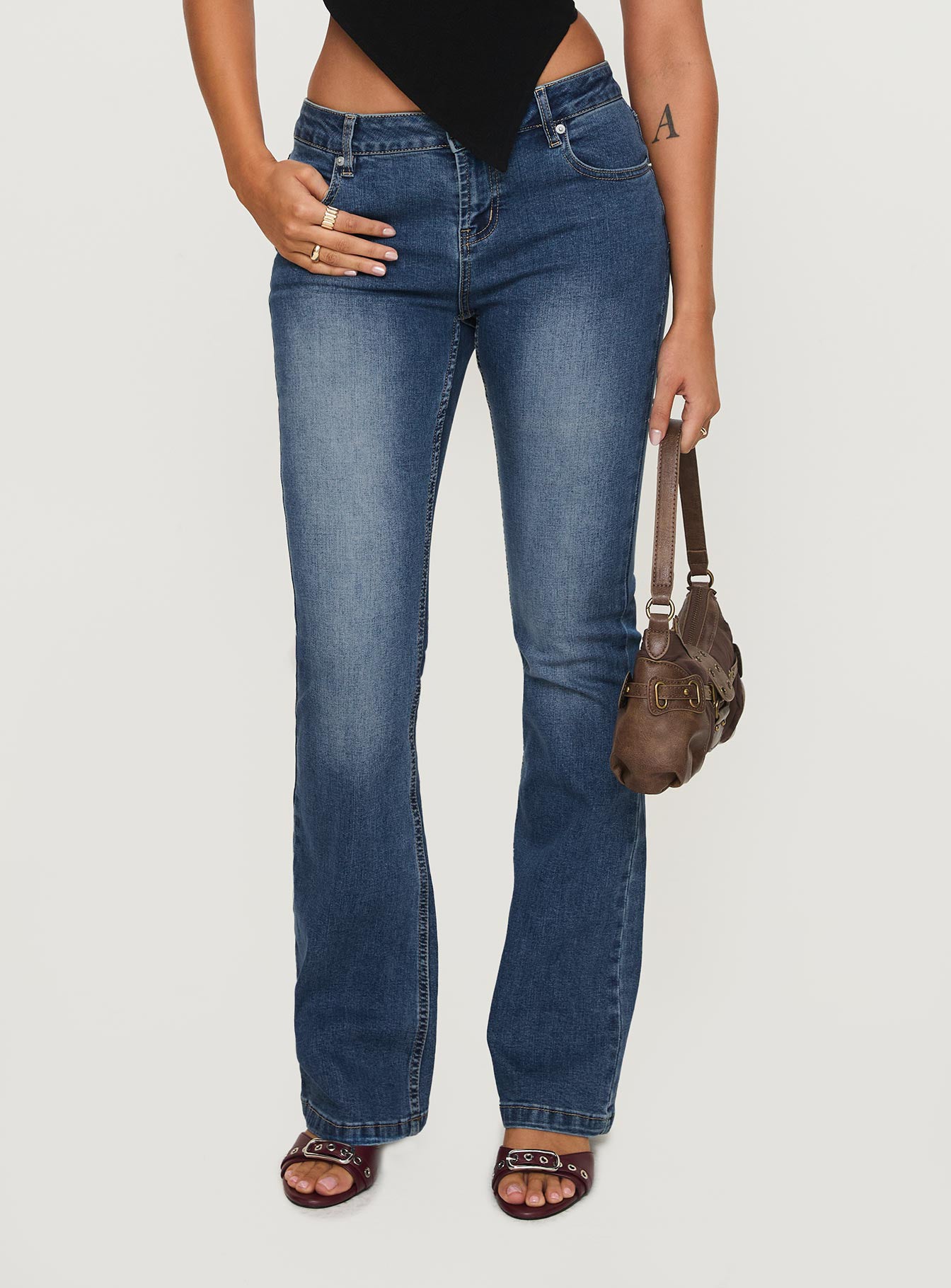 Bethany Low Rise Bootleg Jeans Mid Wash-Vipp Girl