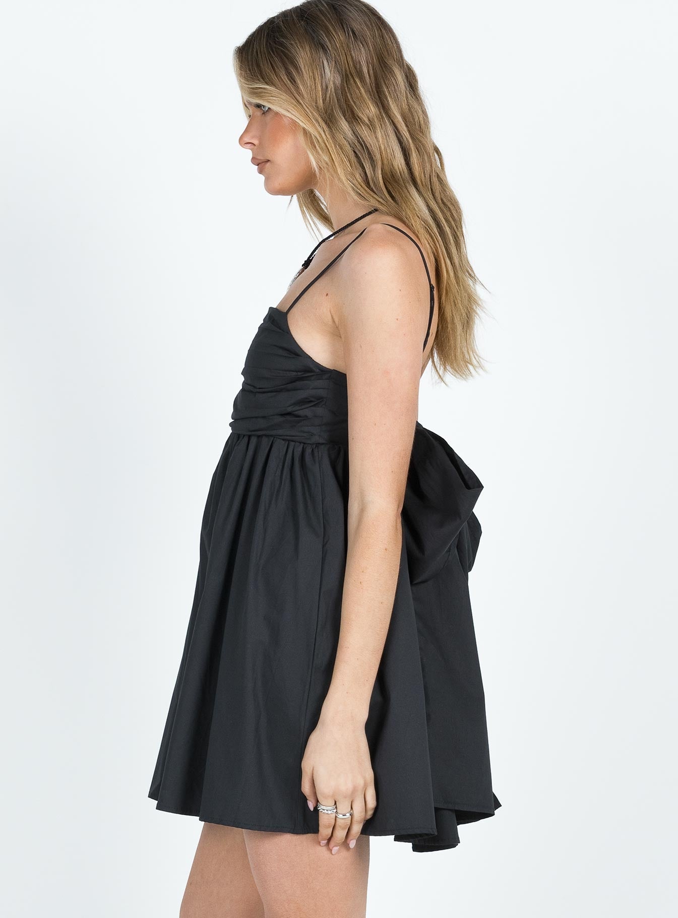Lynelle Bow Mini Dress Black-Vipp Girl