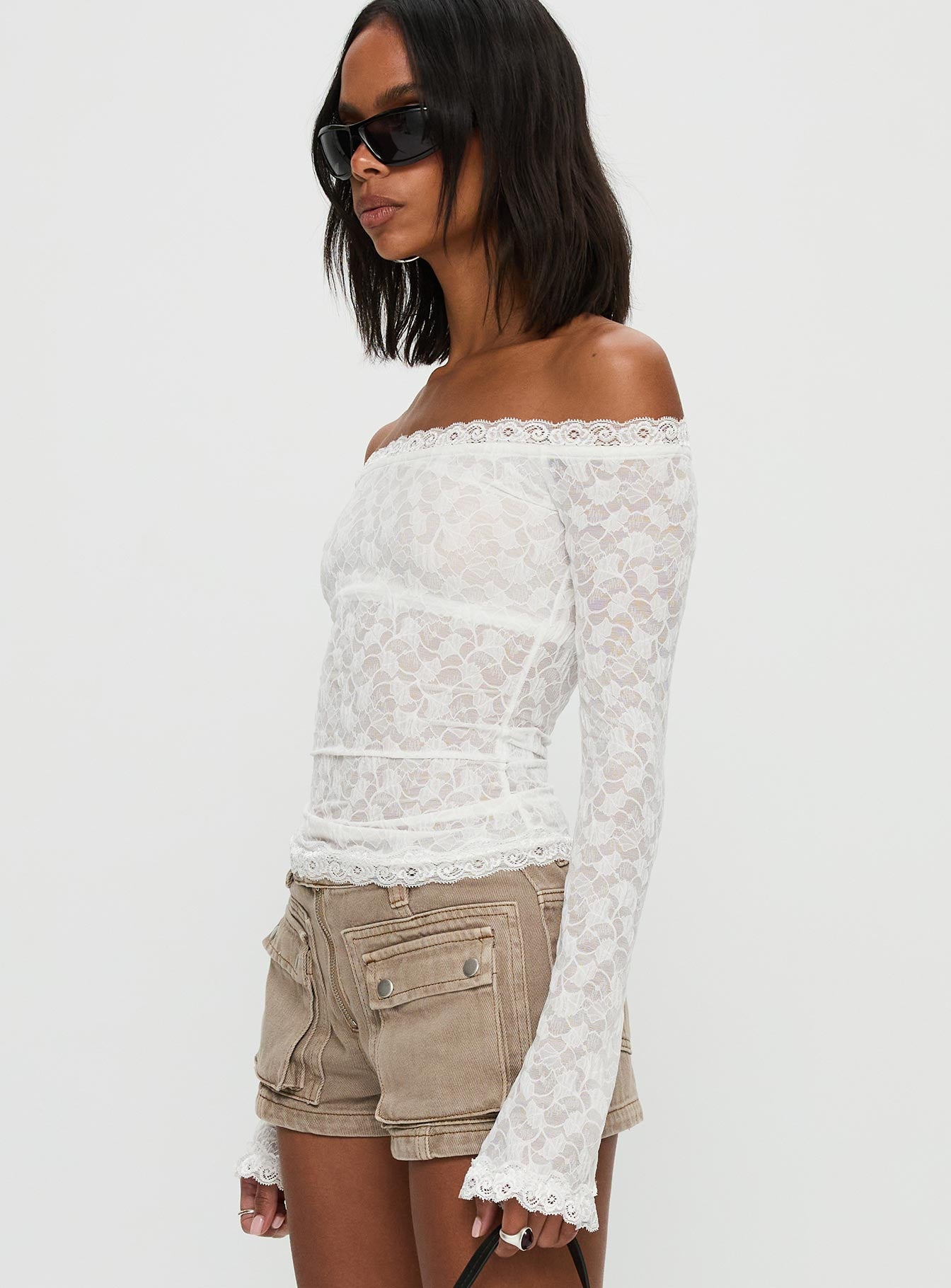 Mochapella Off The Shoulder Top White-Vipp Girl