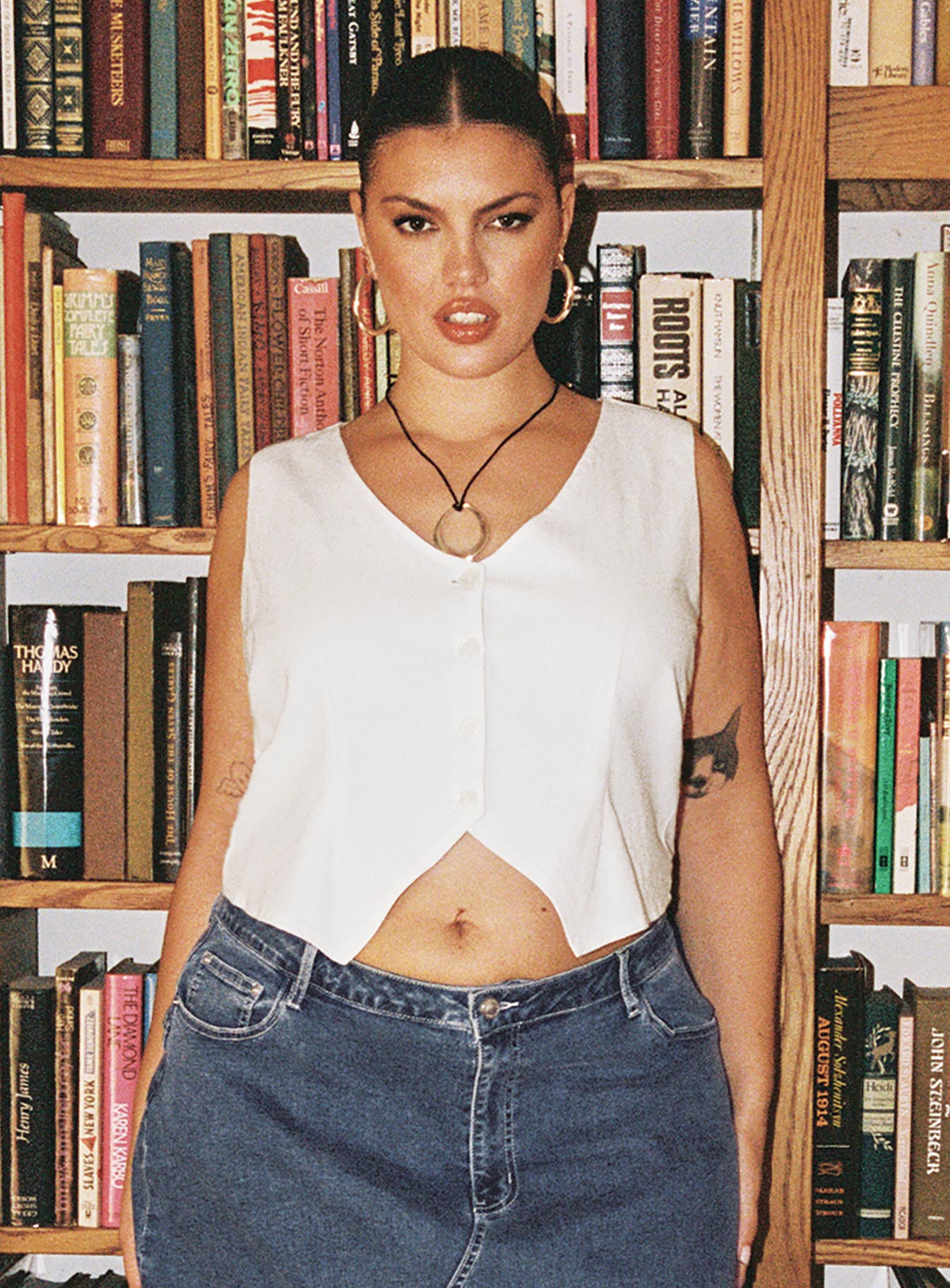 Capone Vest Ivory Curve-Vipp Girl