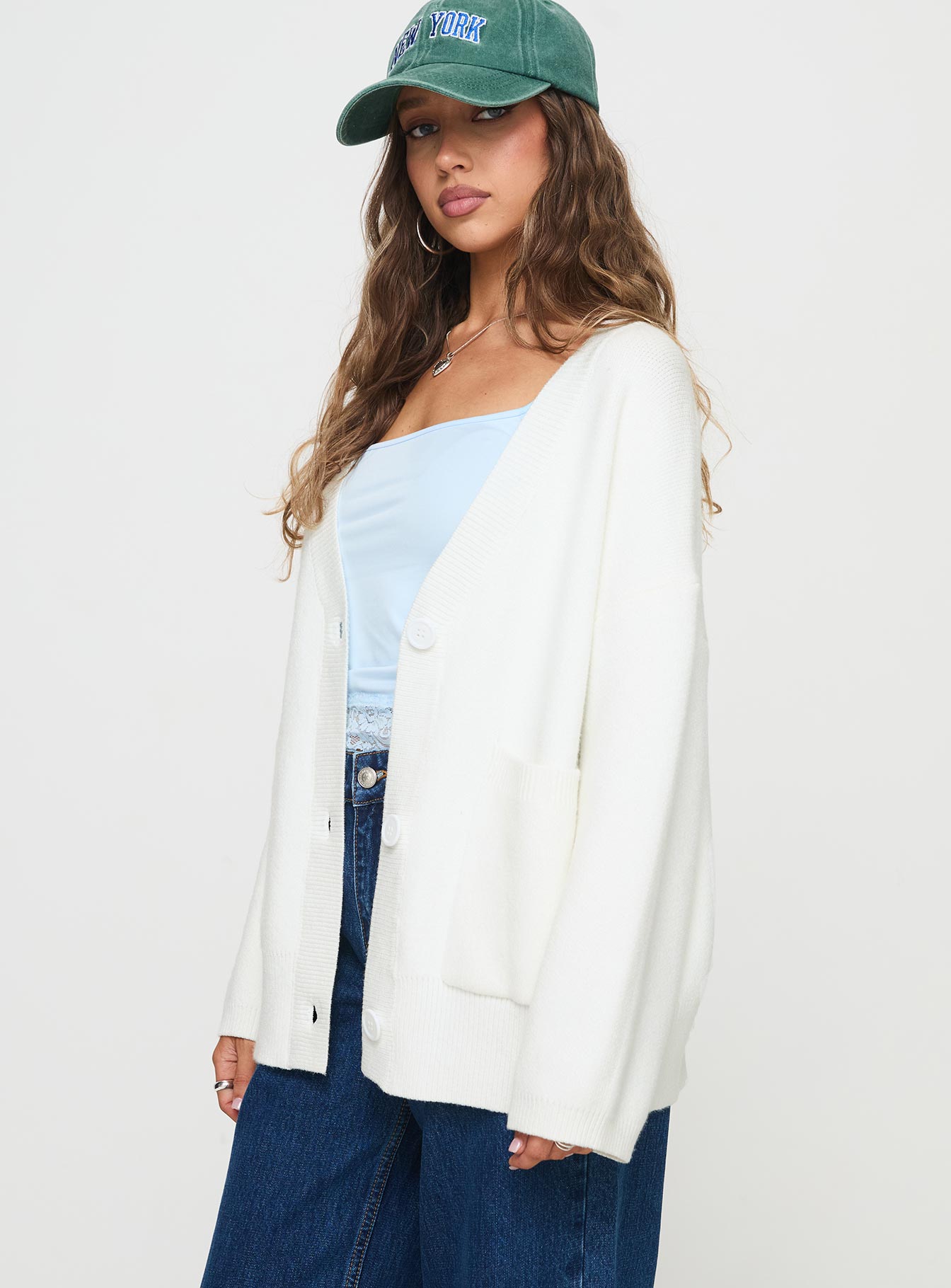 Burke Cardigan White-Vipp Girl