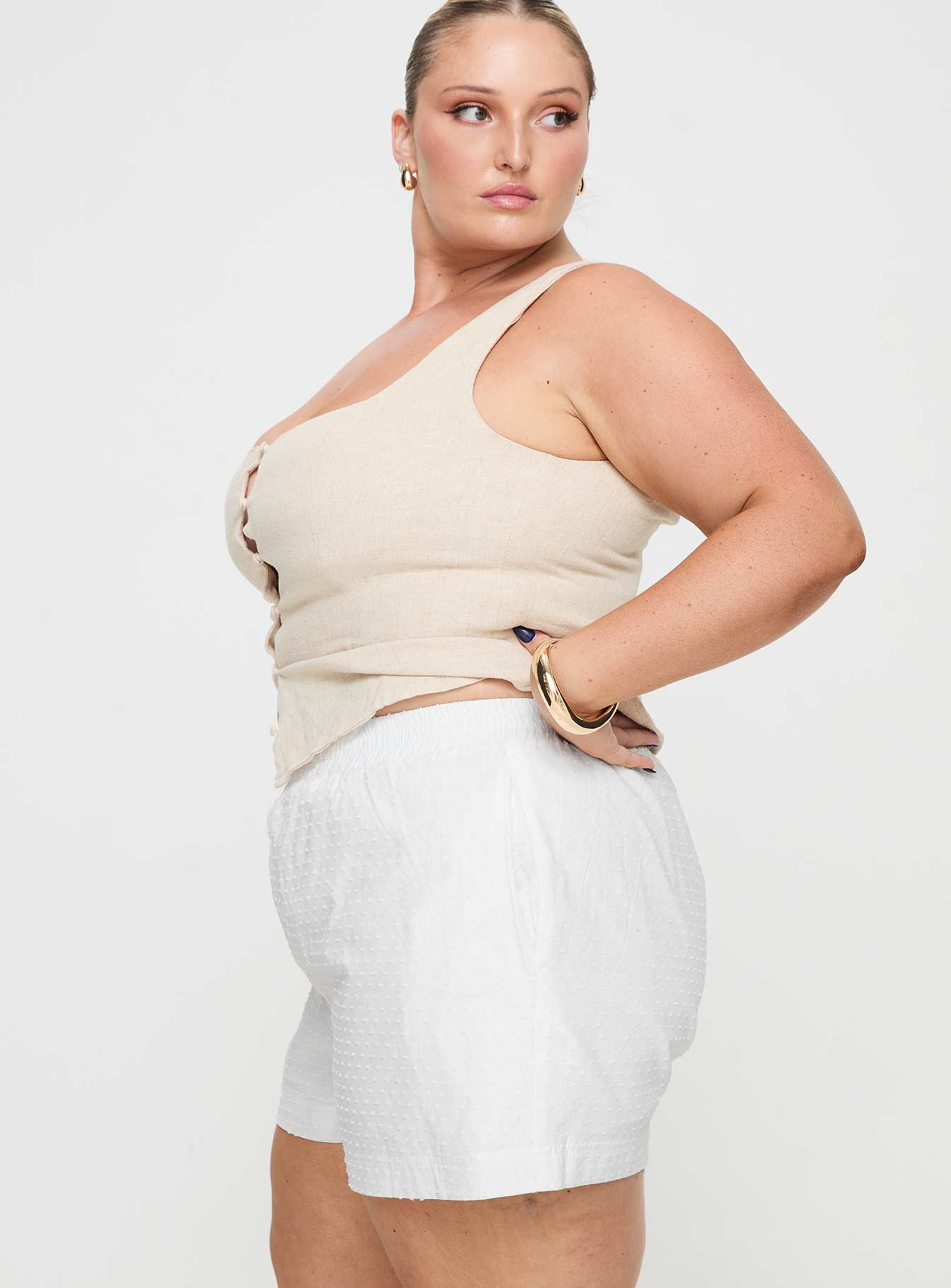 Dobby Shorts White Curve-Vipp Girl