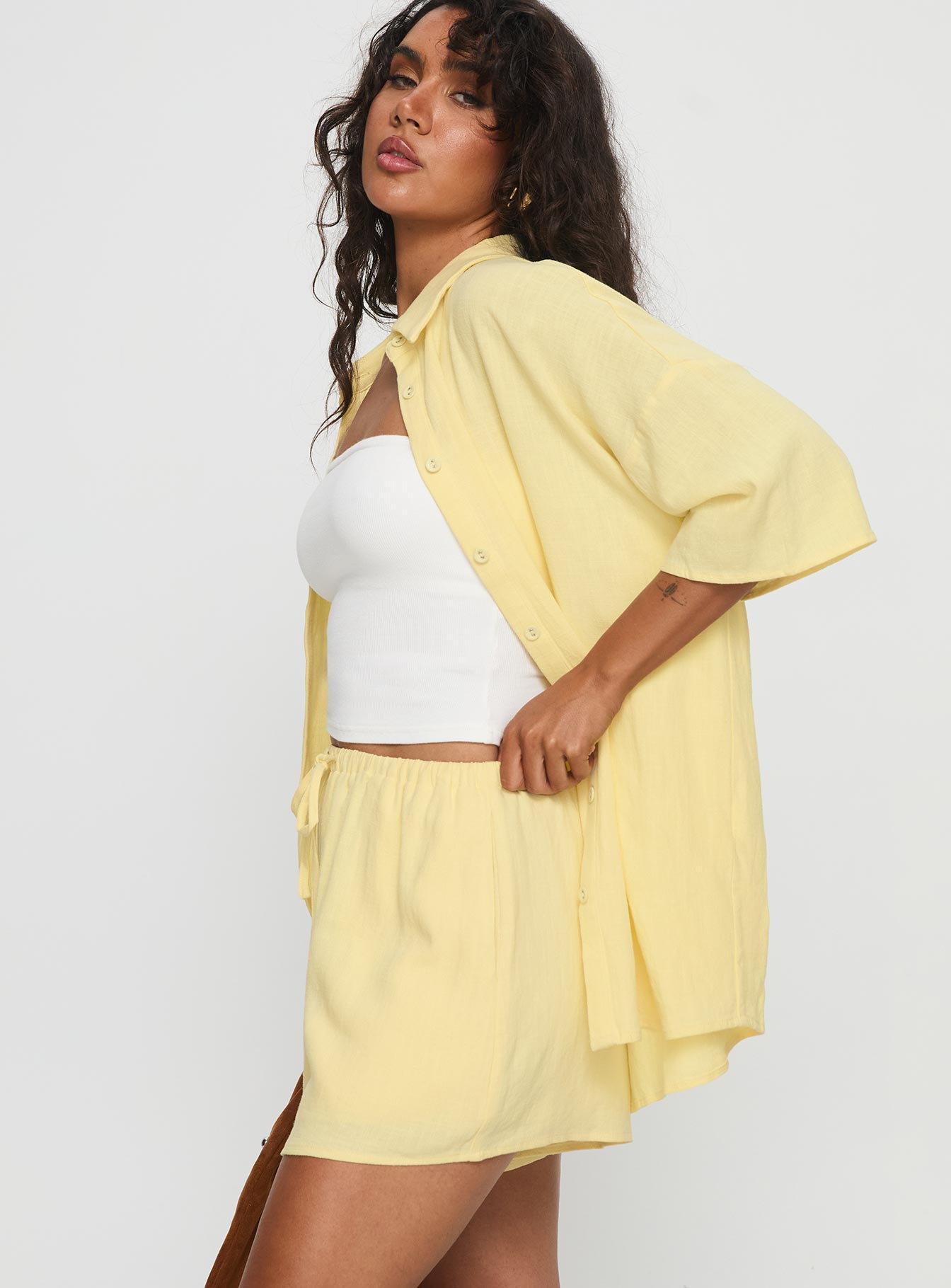 Peni Drawstring Linen Shorts Yellow-Vipp Girl