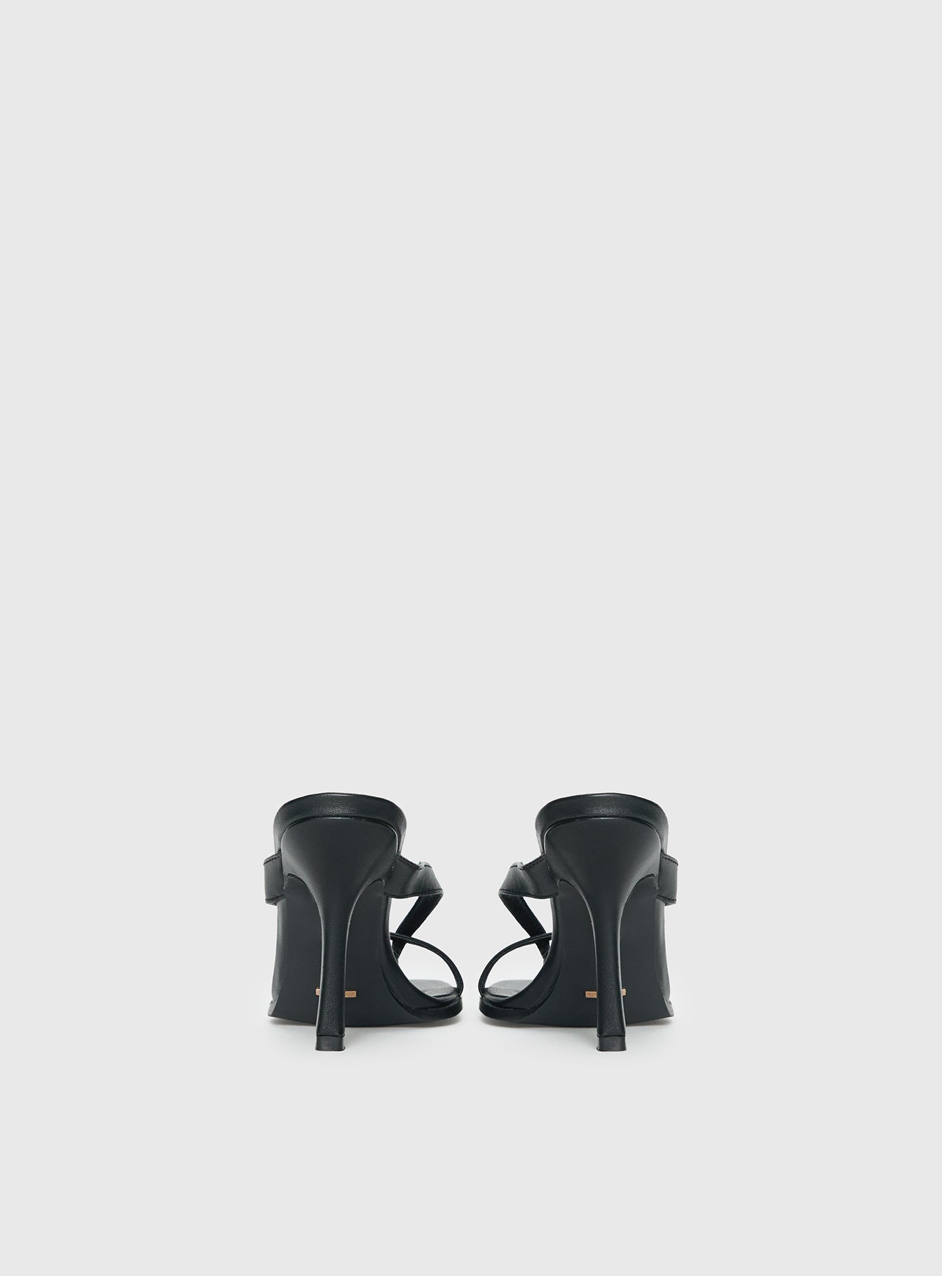 Billini Samba Heels Black-Vipp Girl