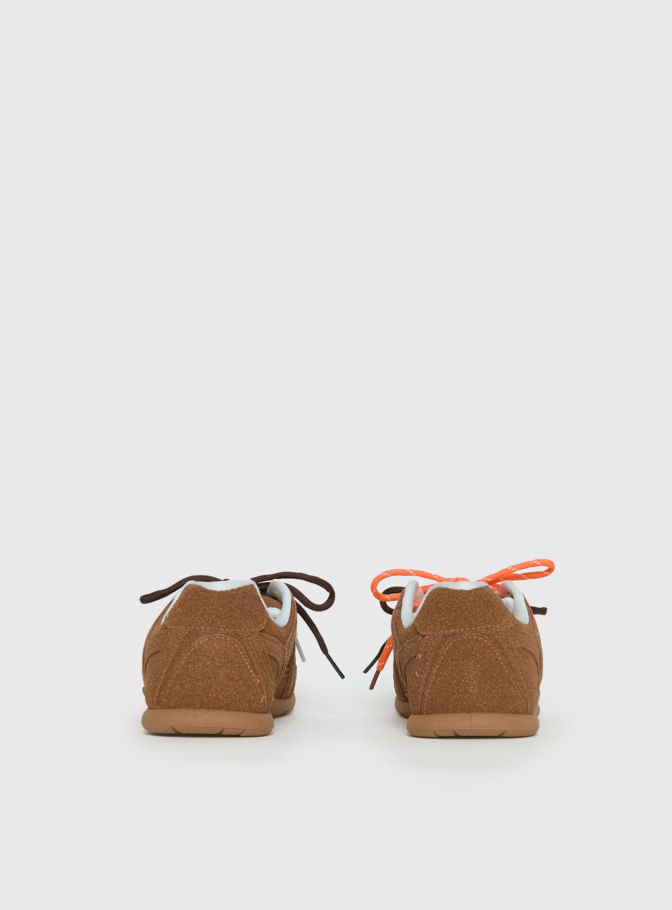 Extra Mile Sneakers Brown-Vipp Girl