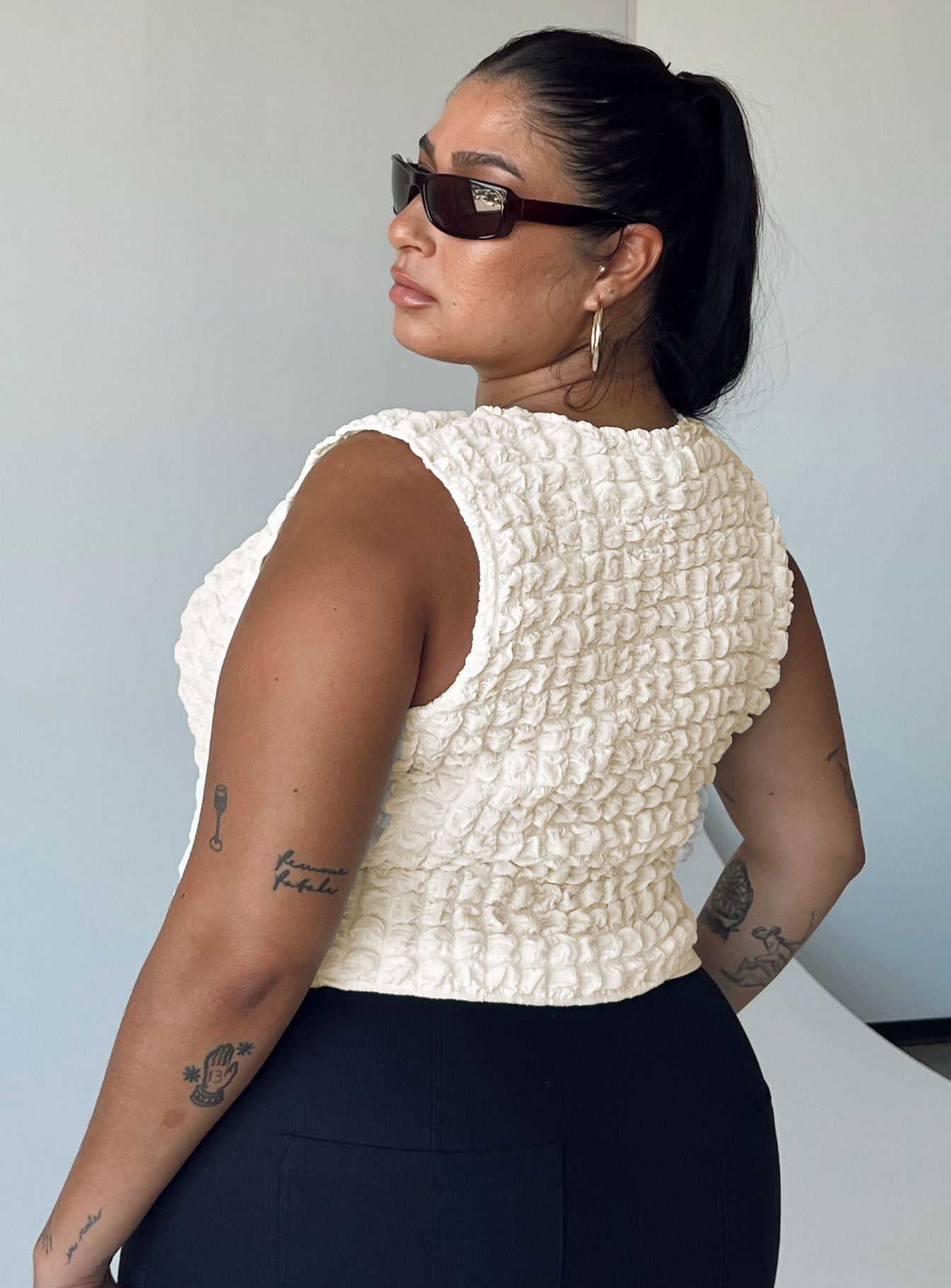 Kendrick Top Cream Curve-Vipp Girl