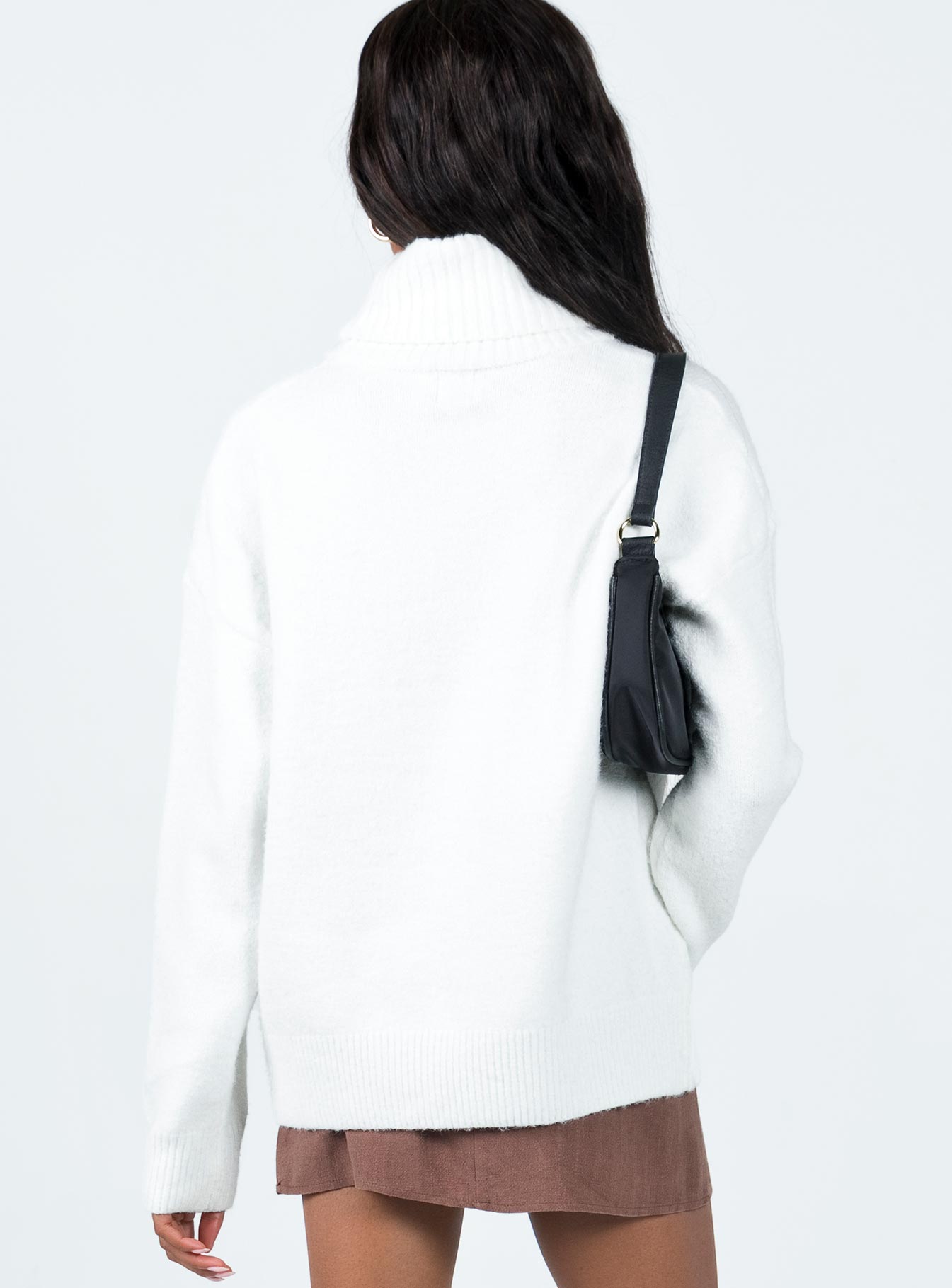 Oswin Turtleneck Sweater White-Vipp Girl