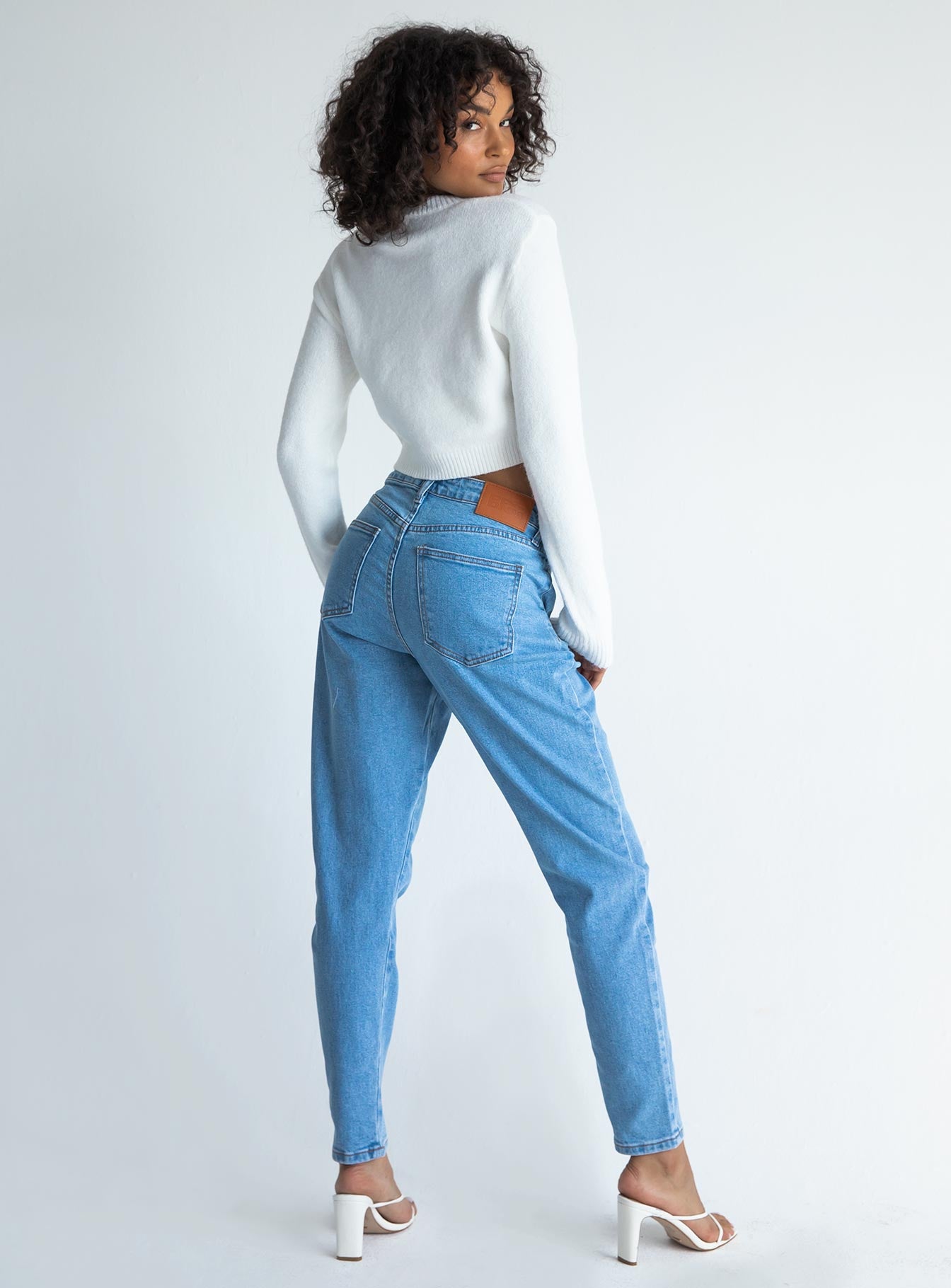 Leila Yolk Mom Denim Jeans-Vipp Girl