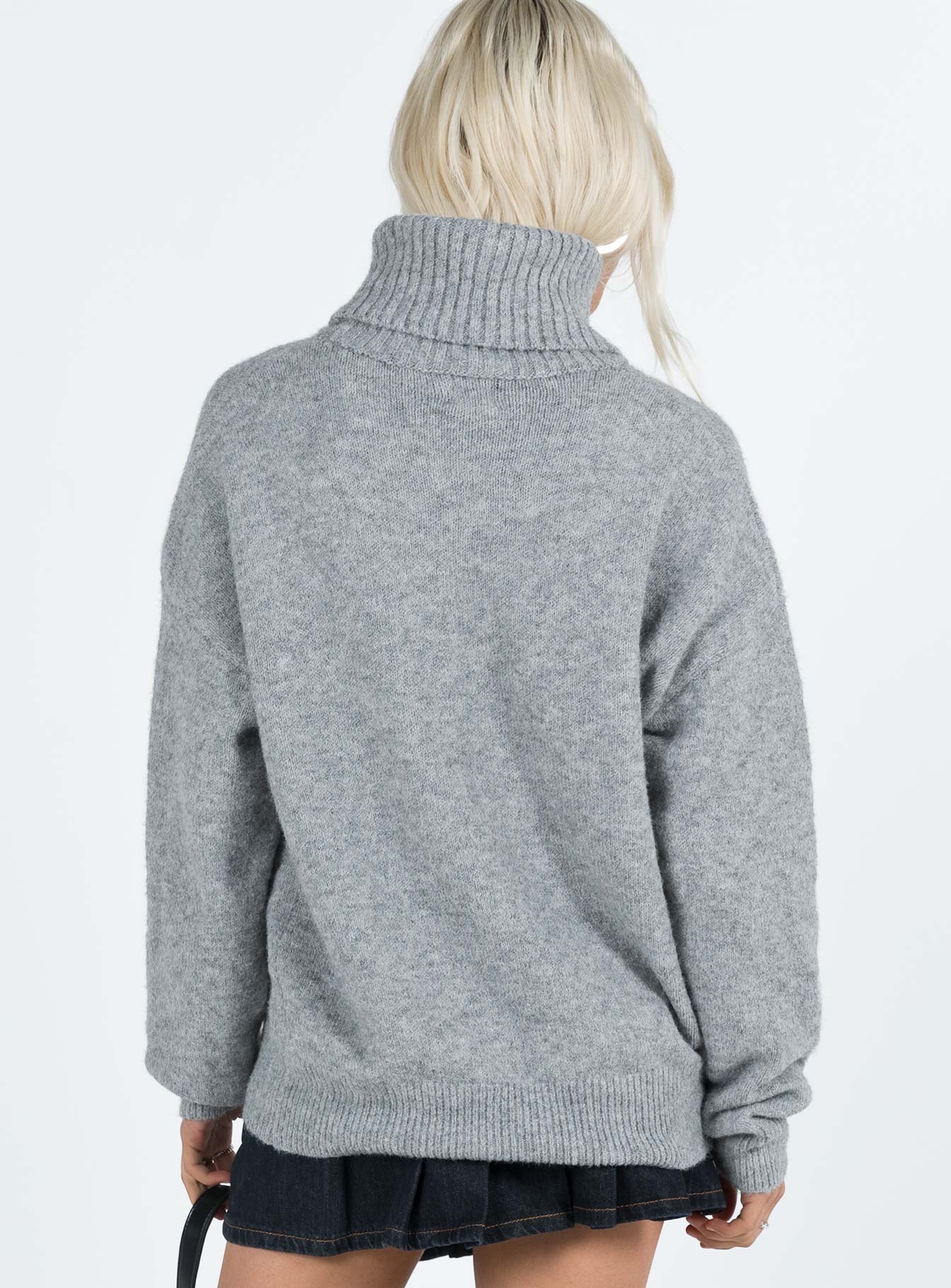 Oswin Turtleneck Sweater Grey-Vipp Girl