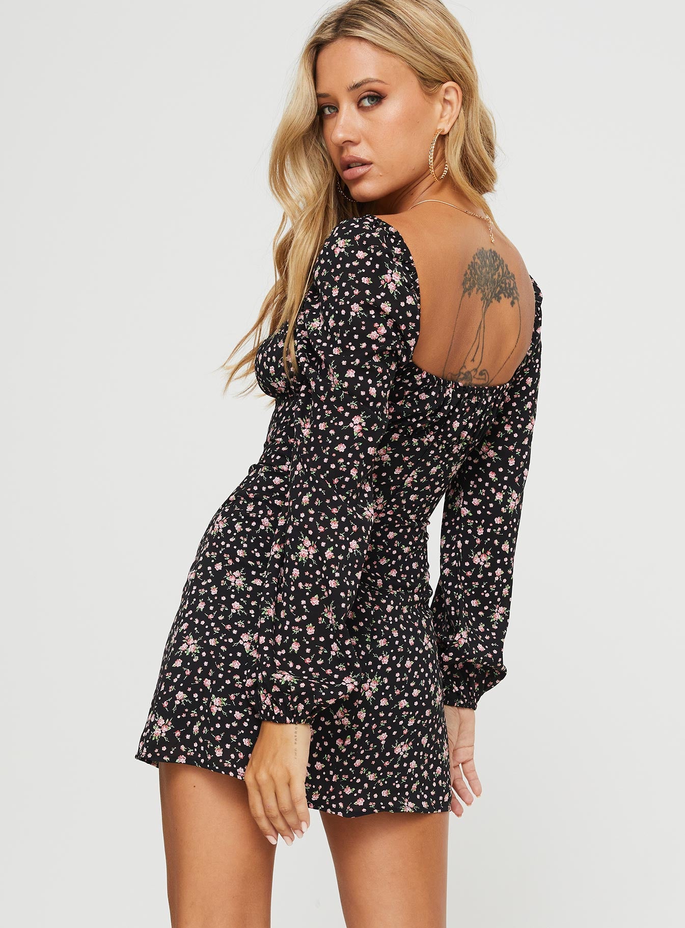 Lyndon Long Sleeve Mini Dress Black / Floral-Vipp Girl