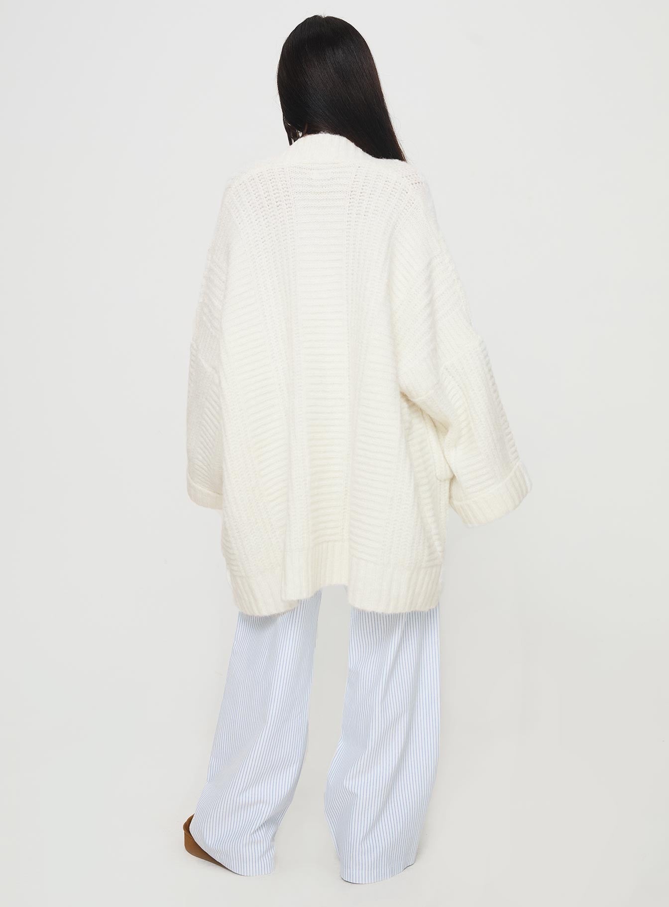 Paisleigh Cable Knit Cardigan Cream-Vipp Girl