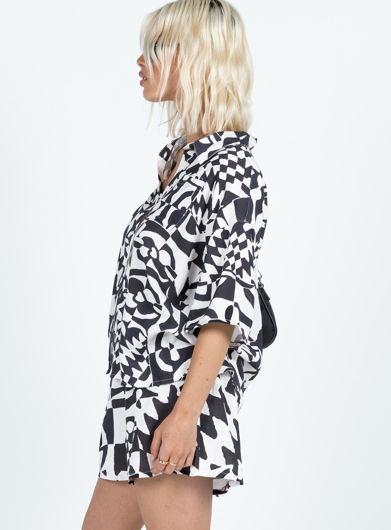 Merve Checkerboard Set Black / White-Vipp Girl