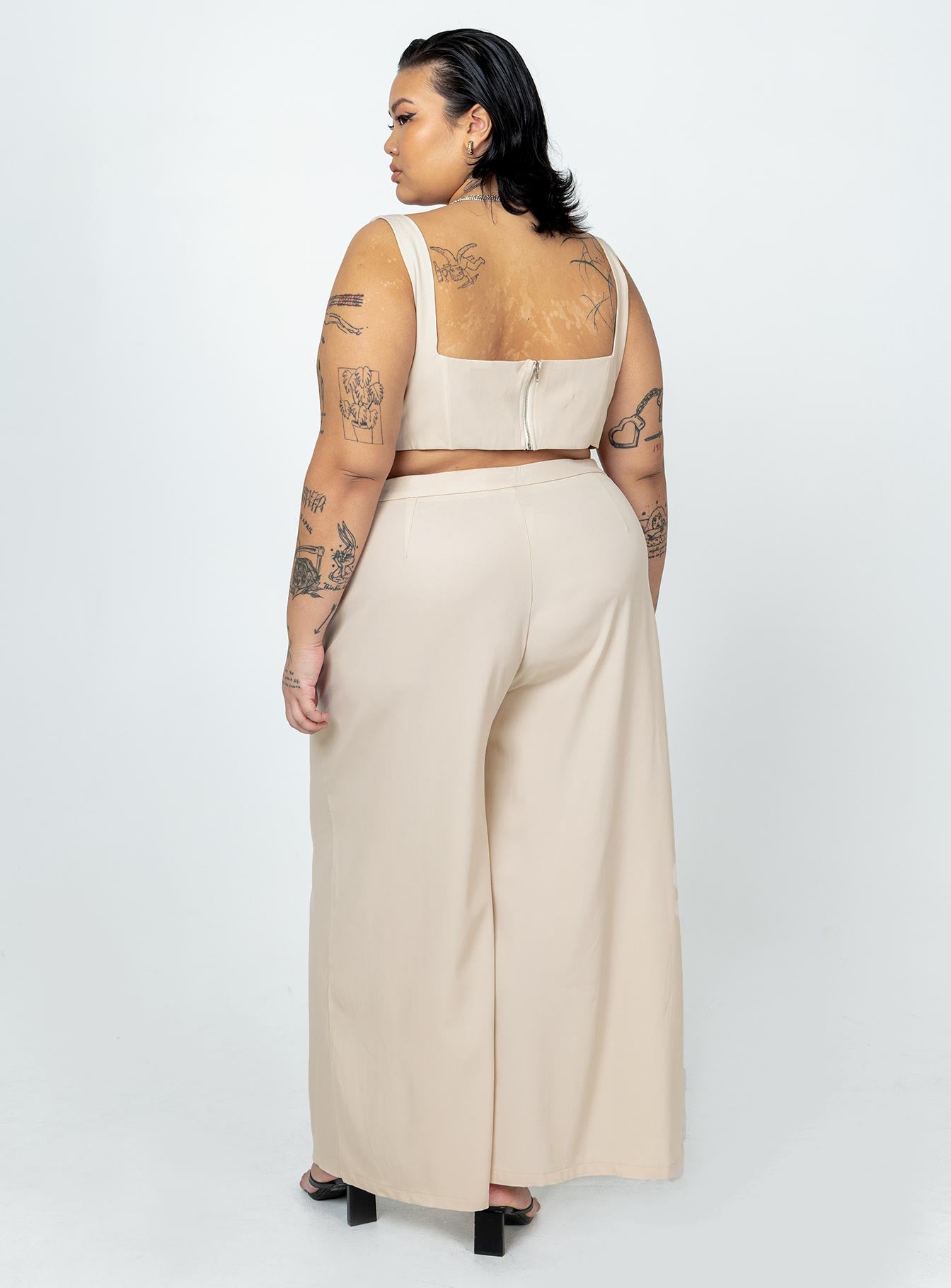 Elias Set Beige Curve-Vipp Girl