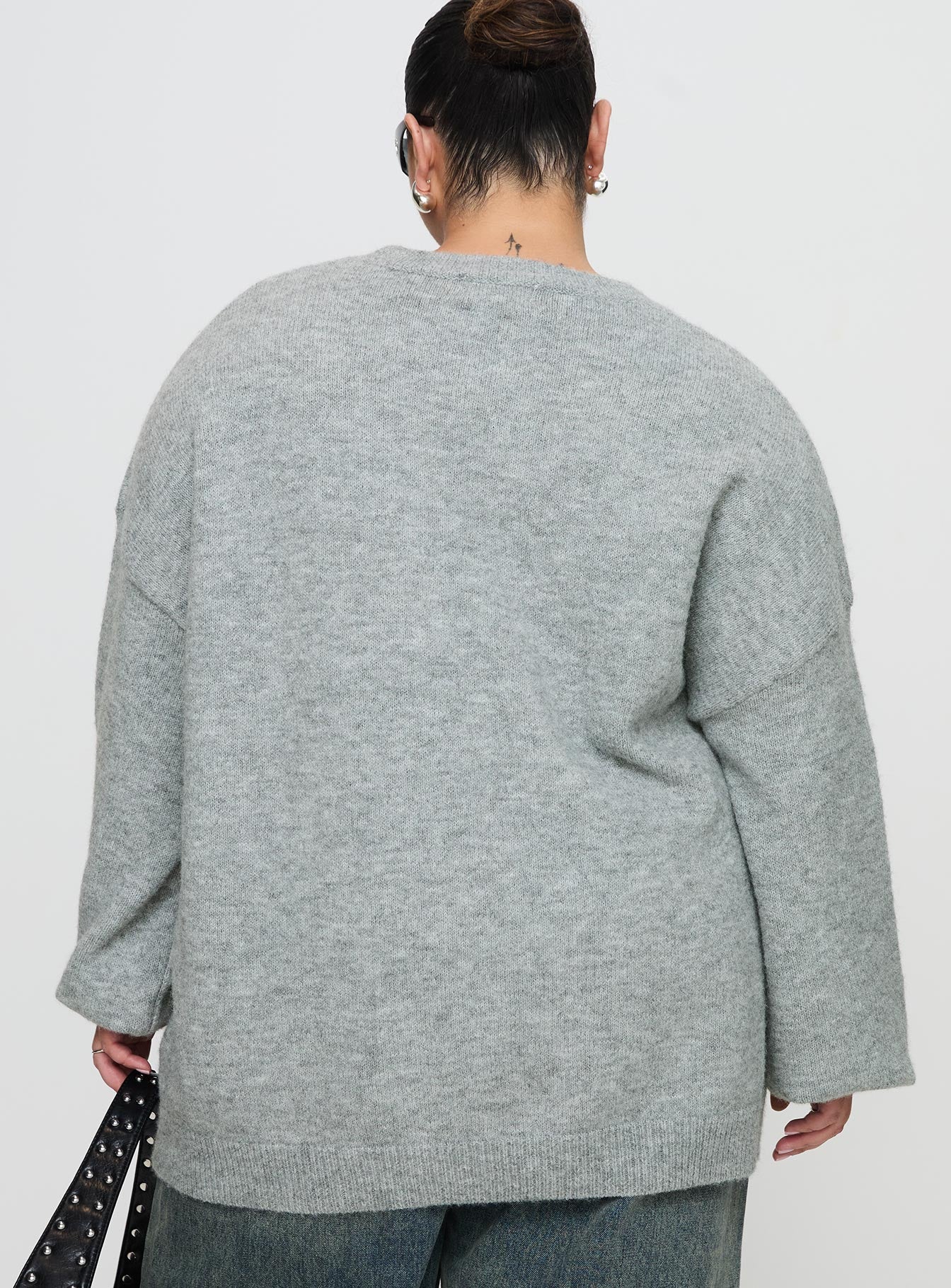 Ryanna Sweater Grey Curve-Vipp Girl