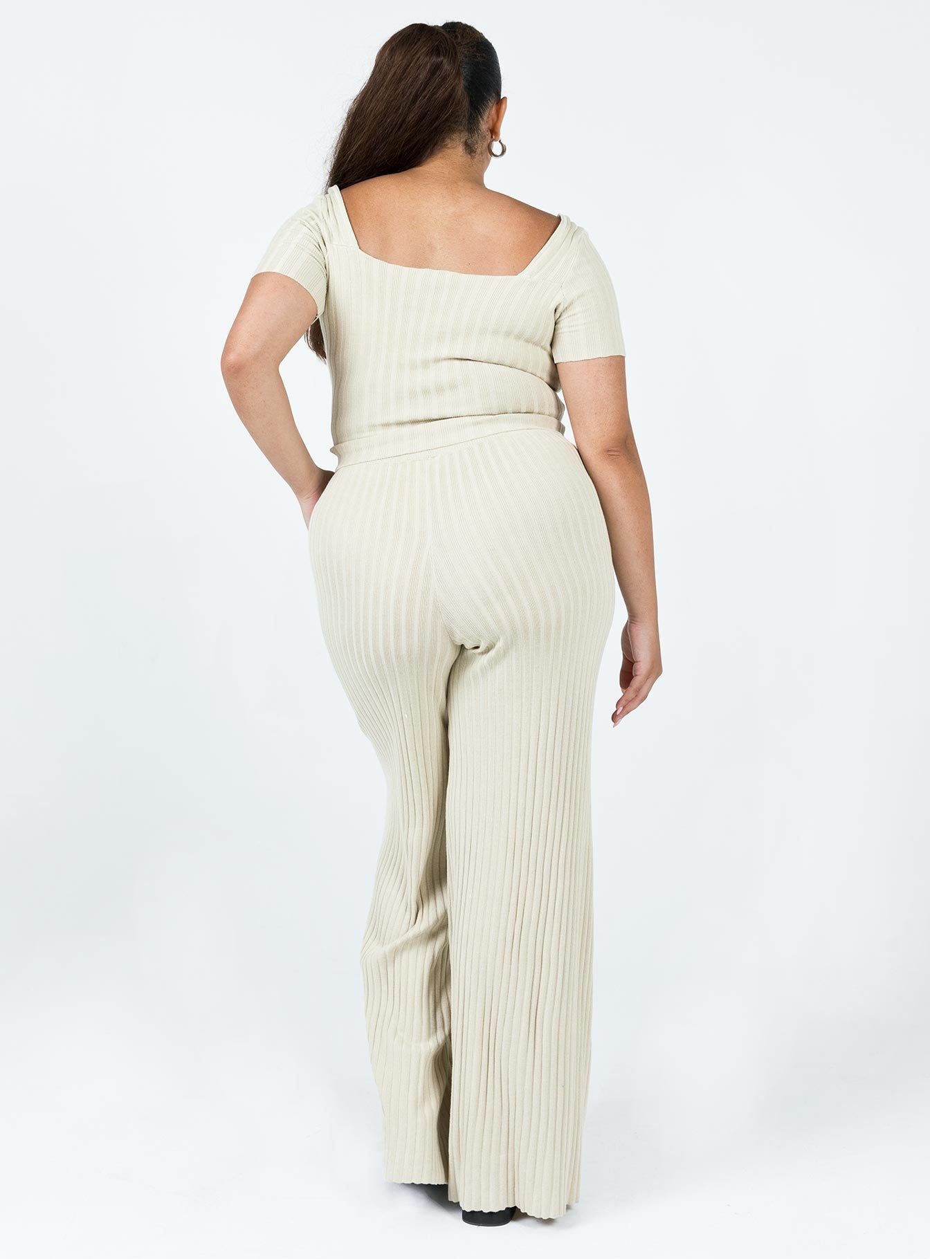 Katie Set Beige Curve-Vipp Girl