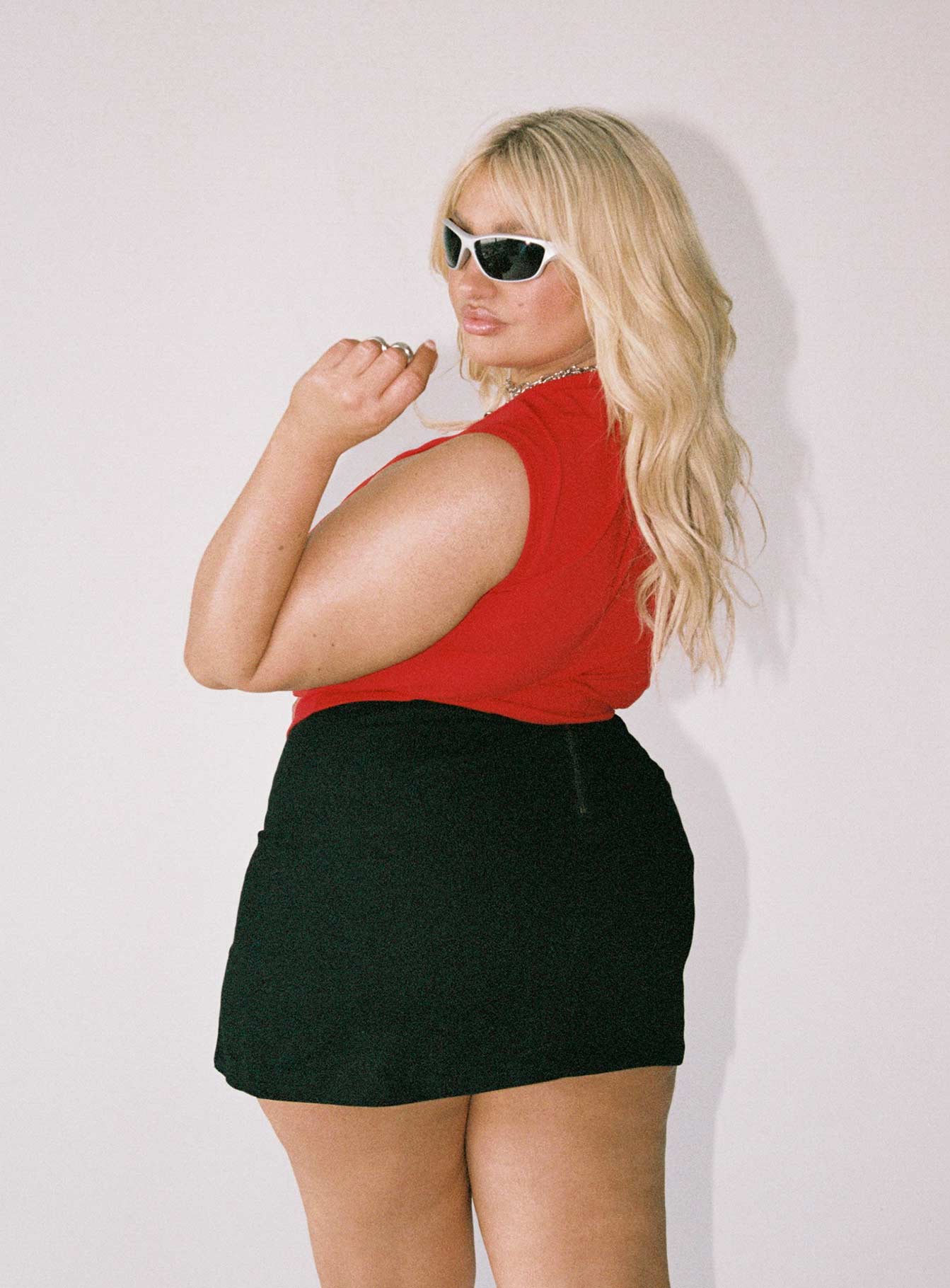 Madison Mini Skirt Black Curve-Vipp Girl