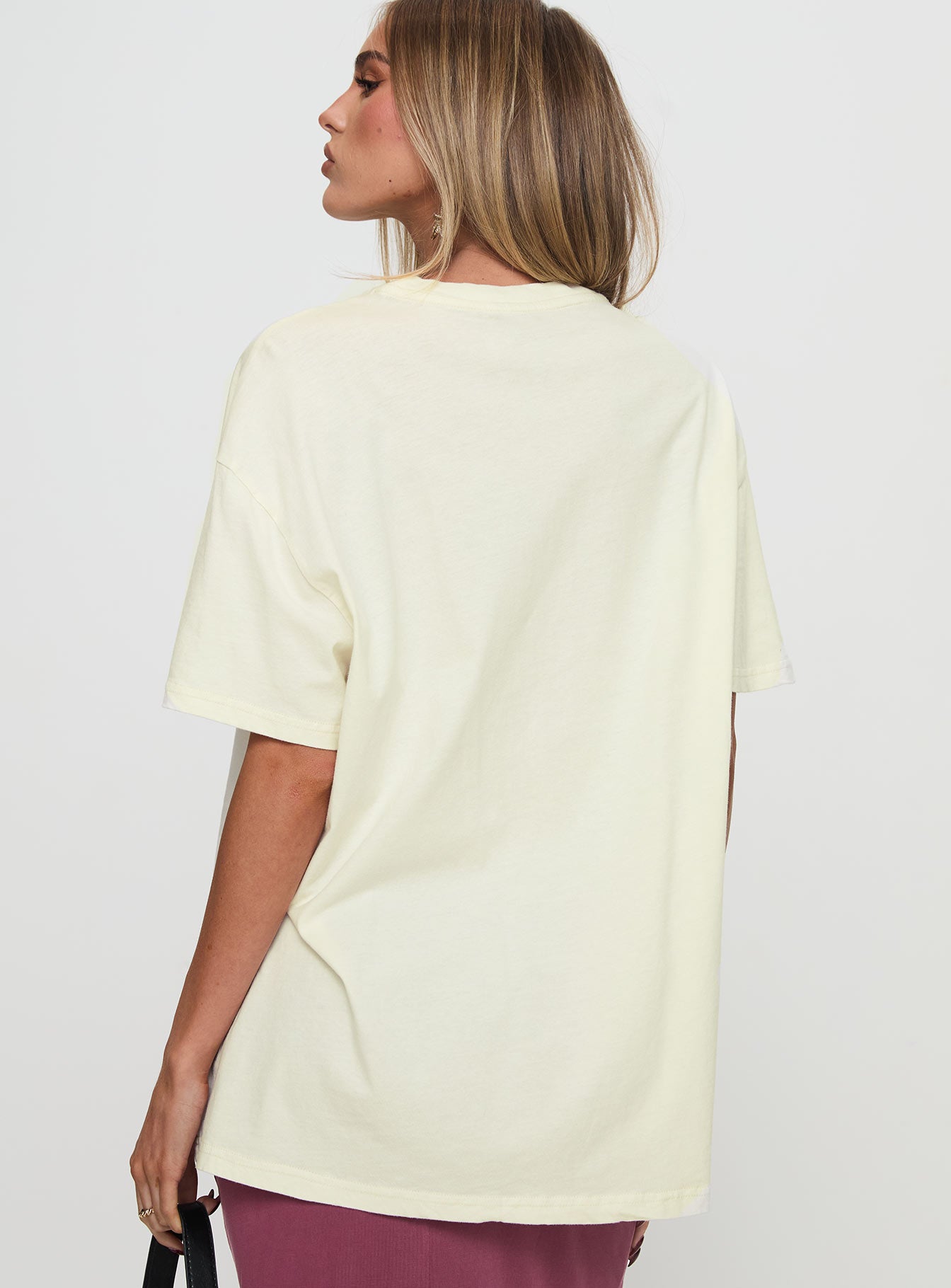 Downtown Markets Top White-Vipp Girl