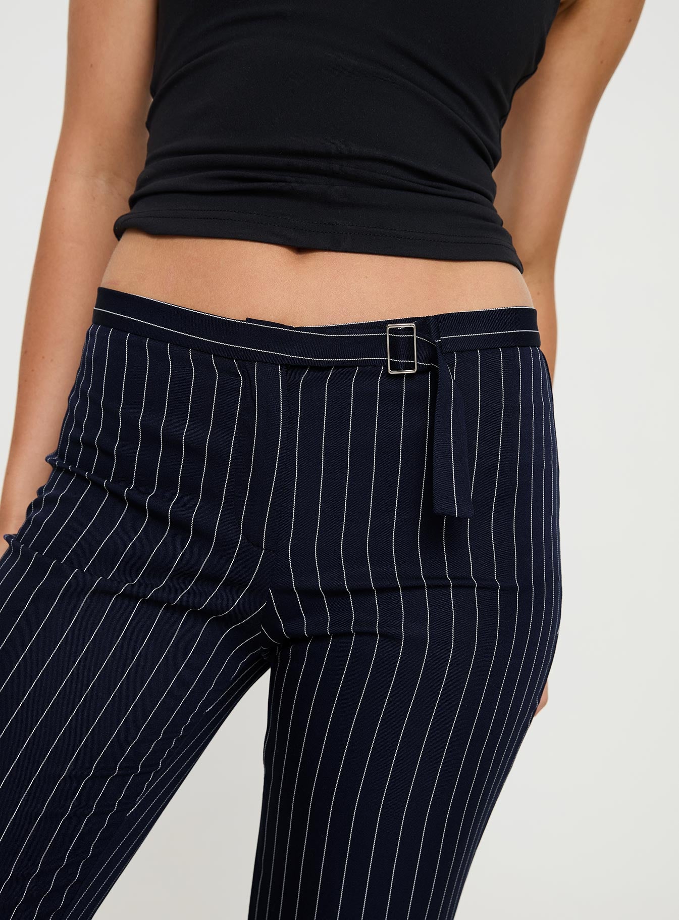 No One Low Waist Pinstripe Pants Navy-Vipp Girl
