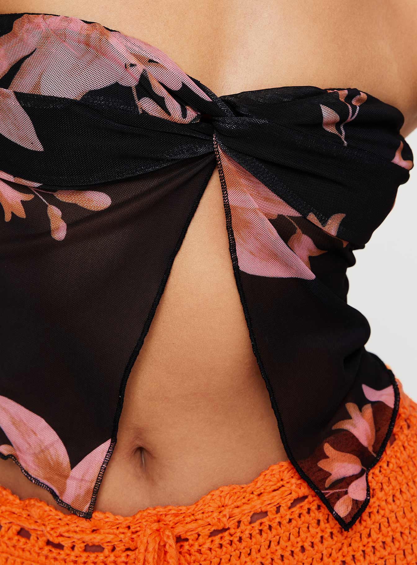 Mani Top Black Floral-Vipp Girl