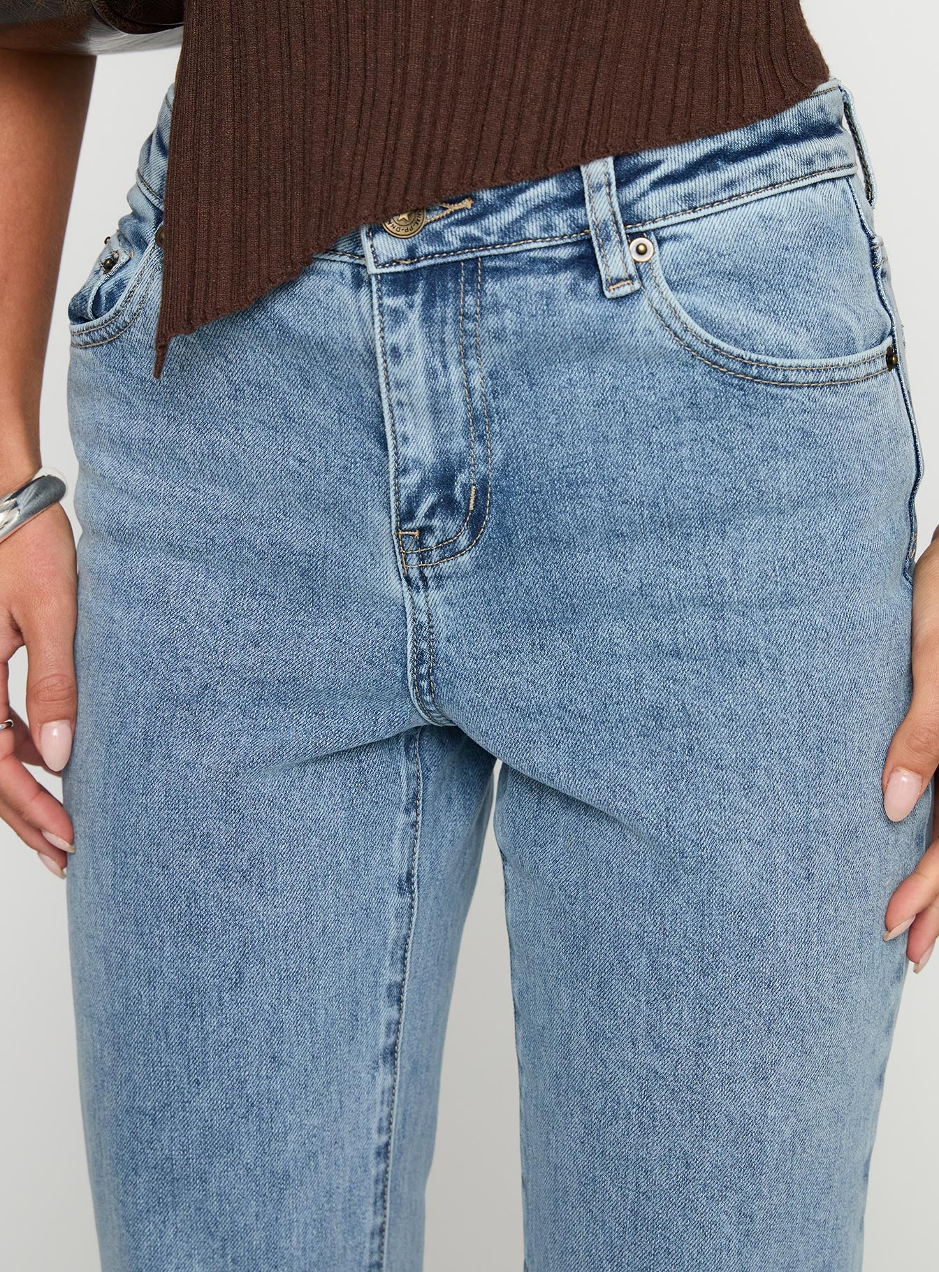 Magic Mirror Mid Rise Bootleg Jeans Ice Wash-Vipp Girl