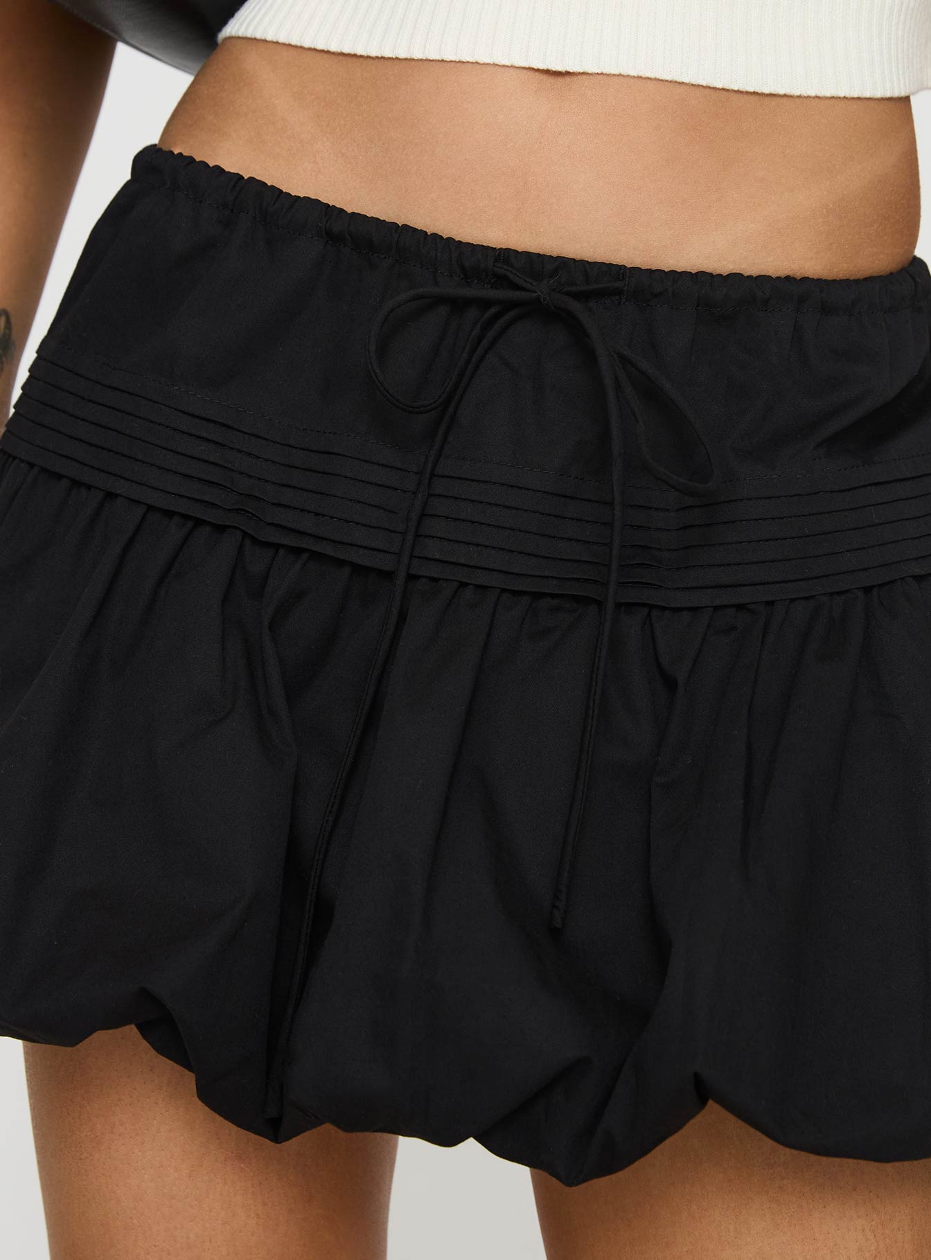 Dear London Bubble Hem Mini Skirt Black-Vipp Girl