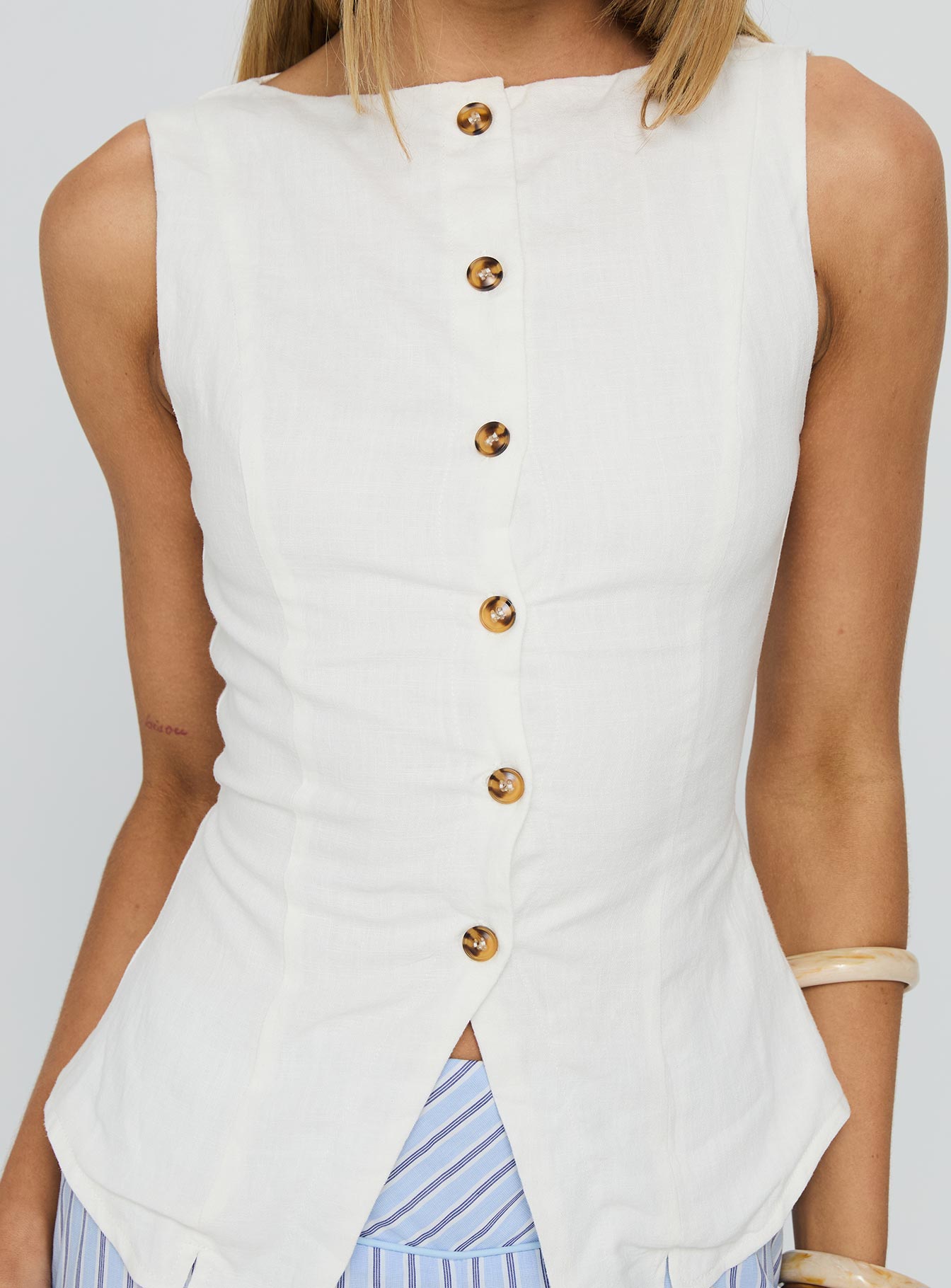 Dulcinea Longline Vest Top White-Vipp Girl