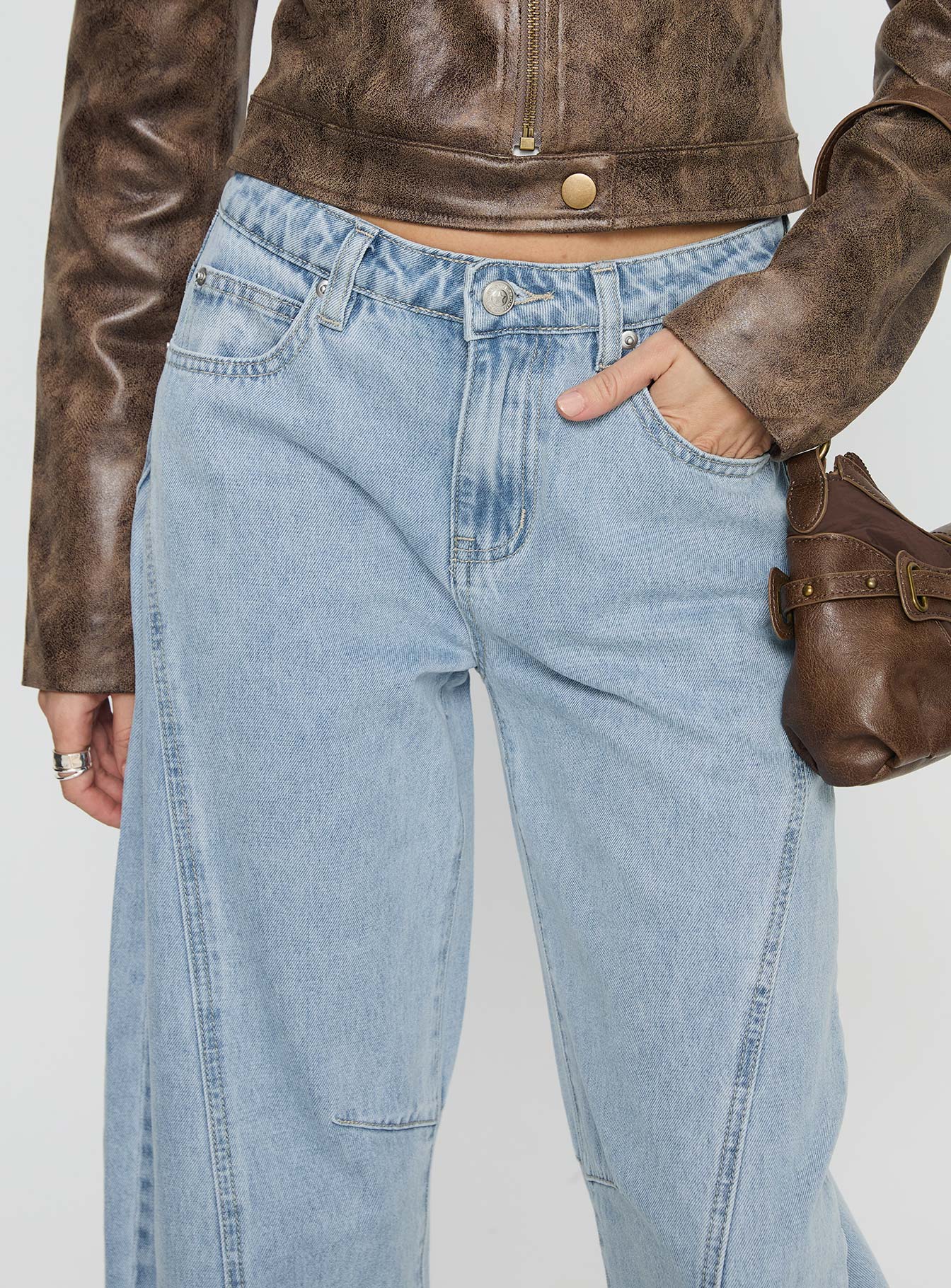 Lost Track Mid Rise Barrel Leg Jeans Ice Wash-Vipp Girl