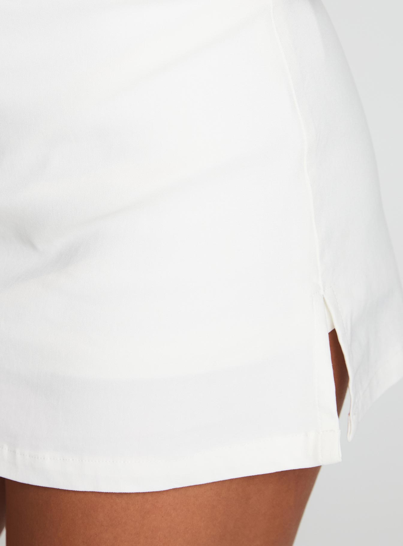 Can't Sleep Skort White-Vipp Girl